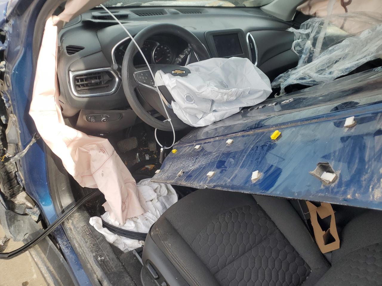 2021 Chevrolet Equinox VIN 2GNAXUEV0M6128237 Copart auction photo, front end / side damage thumbnail 8