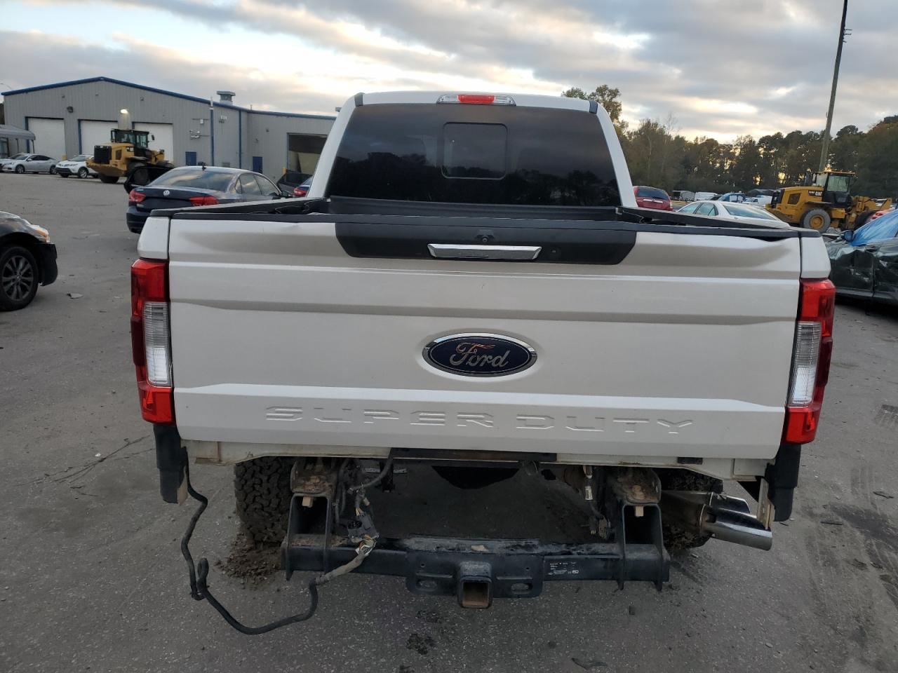 2017 Ford F250 VIN 1FT7W2BT0HEC54435 Copart auction photo, side / rear end damage thumbnail 6