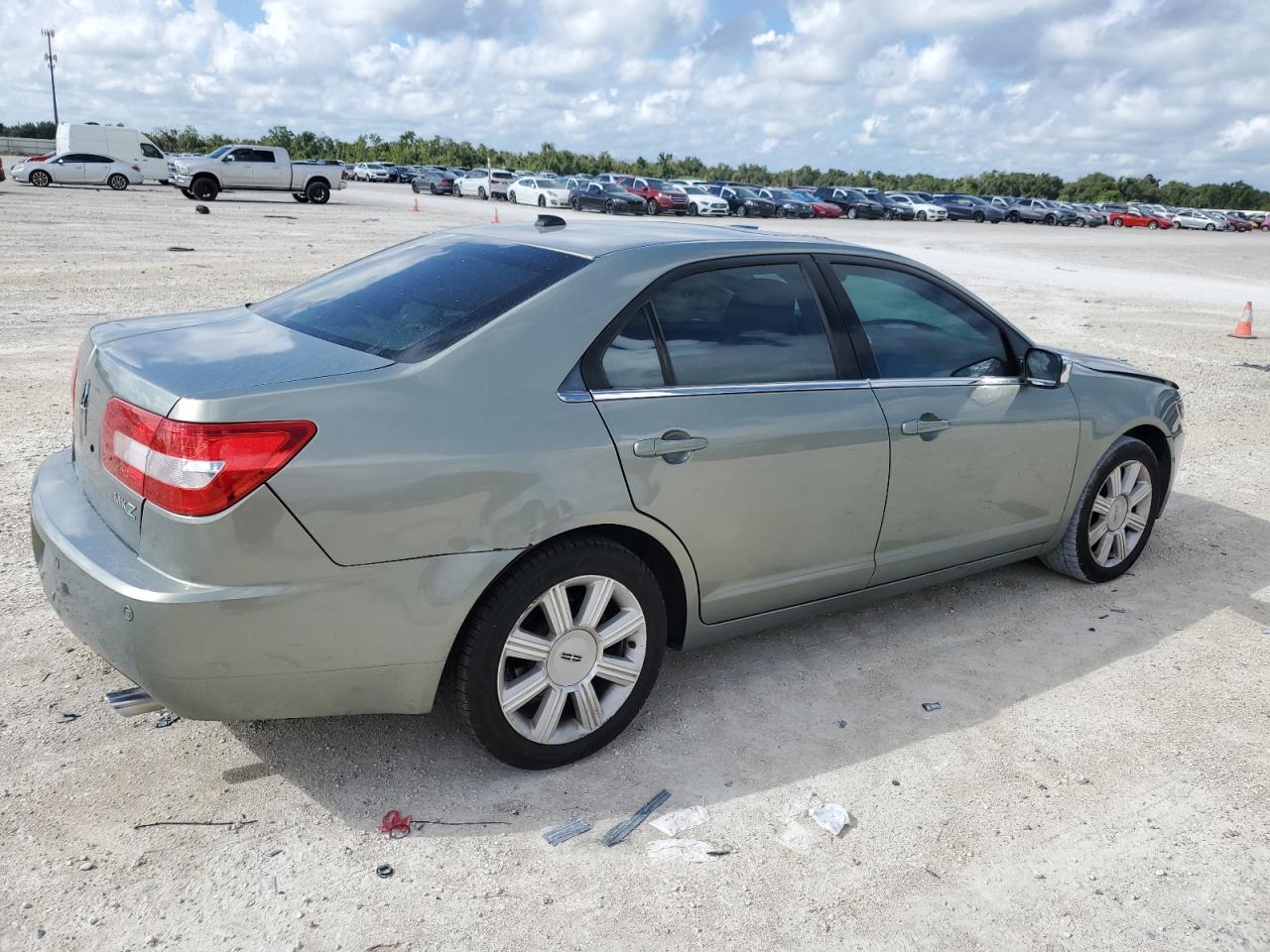 2009 Lincoln MKZ VIN 3LNHM26T89R613321 Copart auction photo, side / rear end damage thumbnail 3