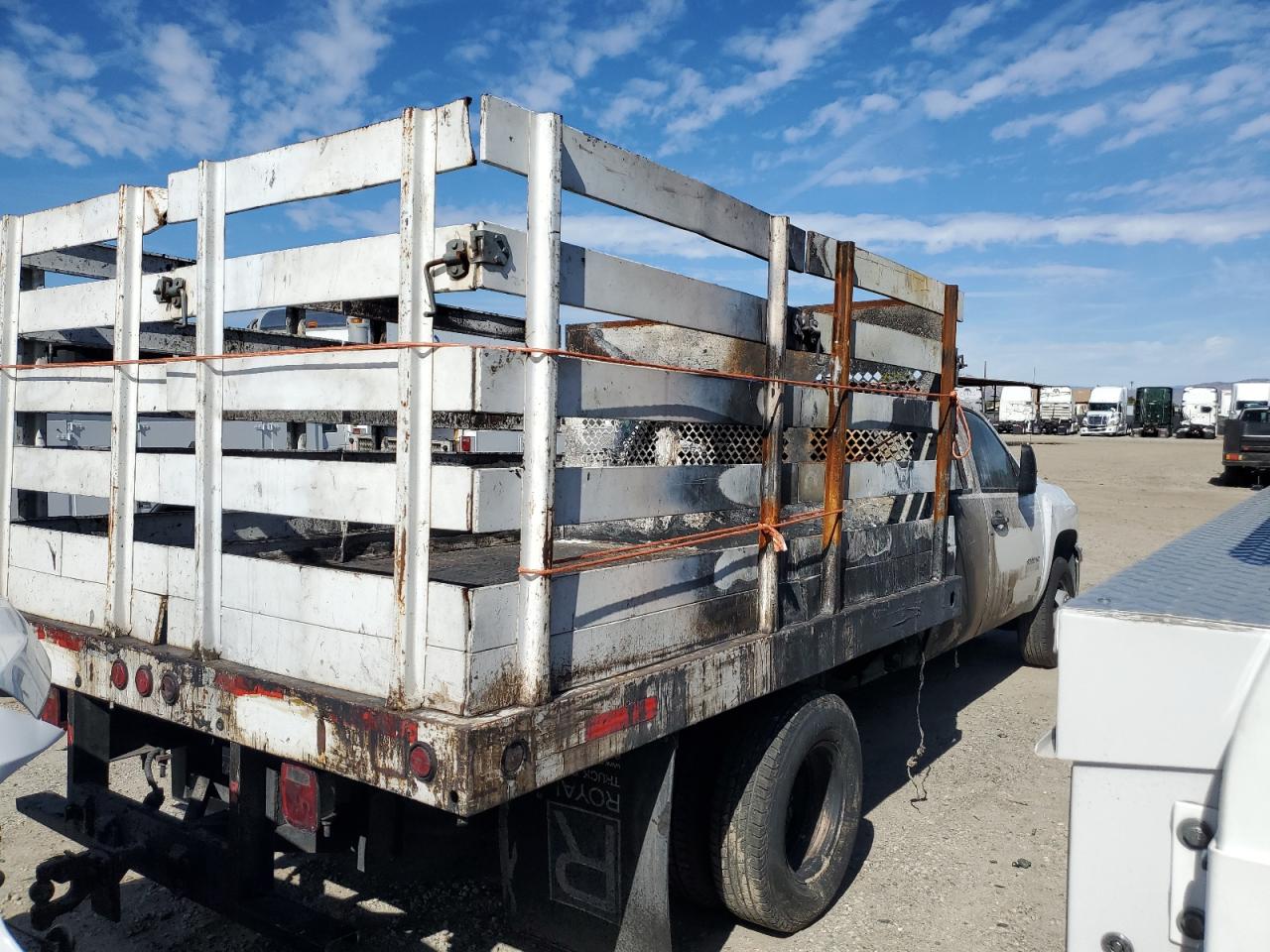 2013 Chevrolet Silverado VIN 1GB4CZCG1DF180991 Copart auction photo, burn damage thumbnail 3