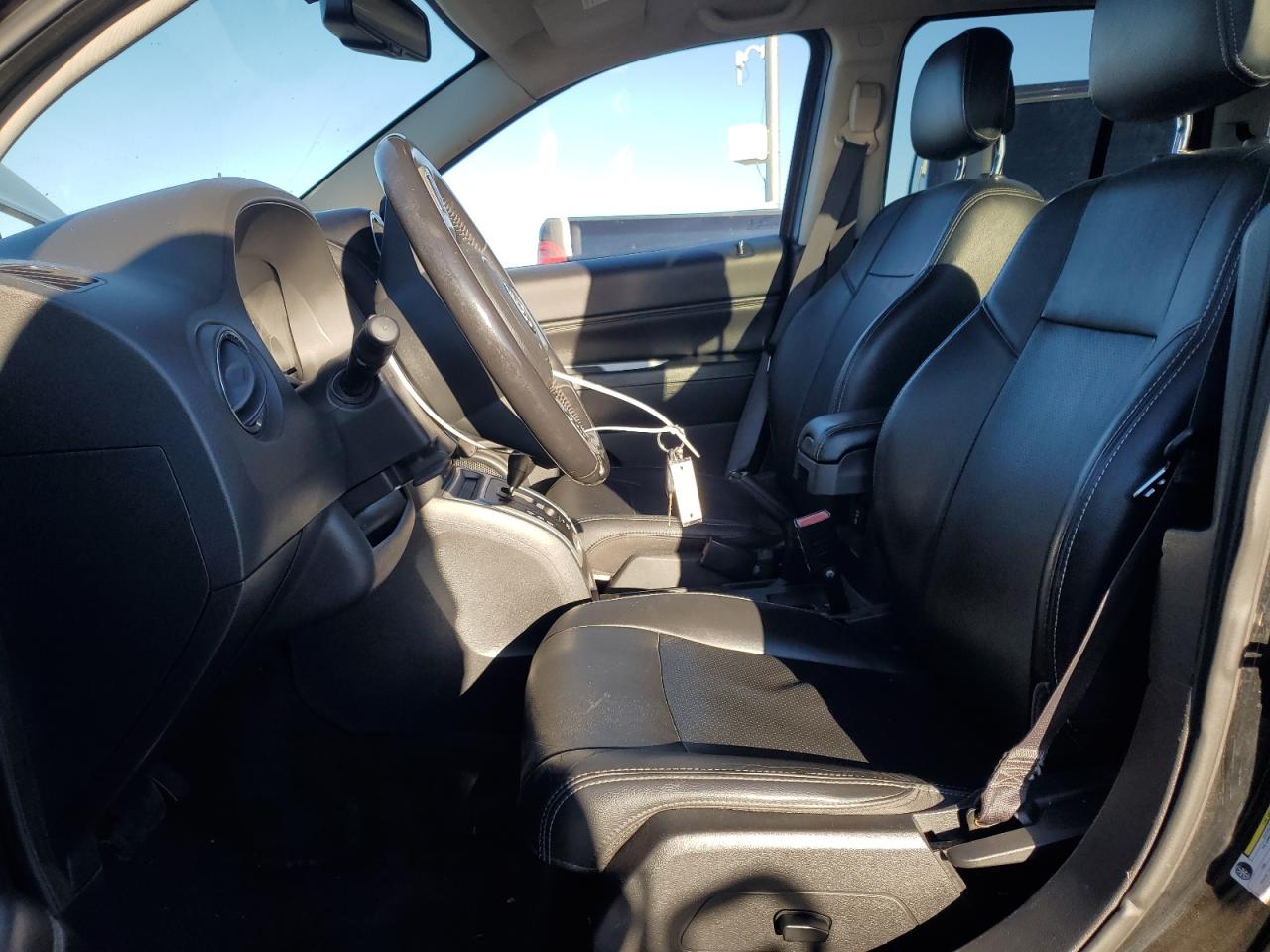 2016 Jeep Compass VIN 1C4NJDEB7GD795412 Copart auction photo, front end damage thumbnail 7