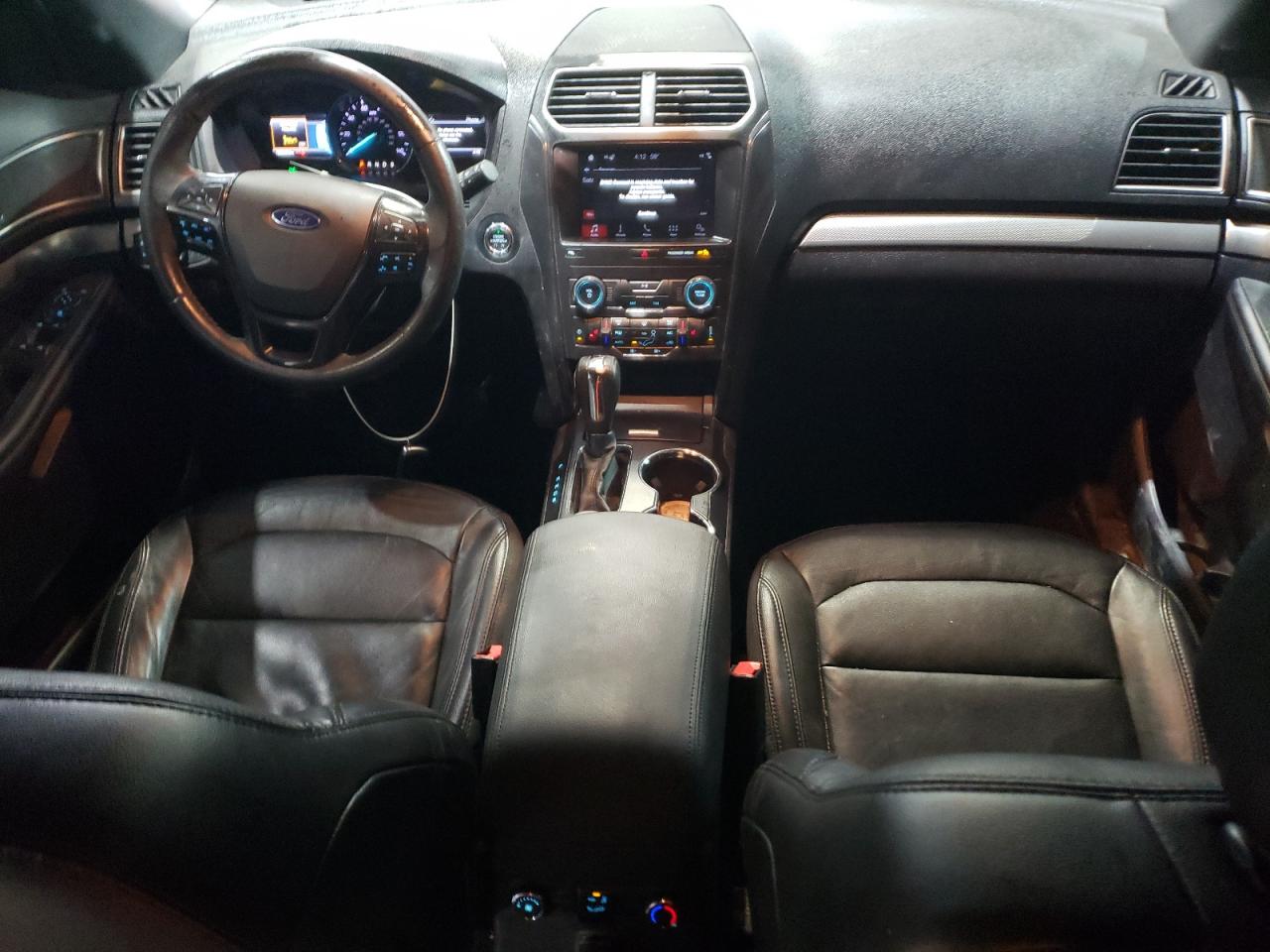 2018 Ford Explorer VIN 1FM5K8D85JGB78568 Copart auction photo, side / front end damage thumbnail 8