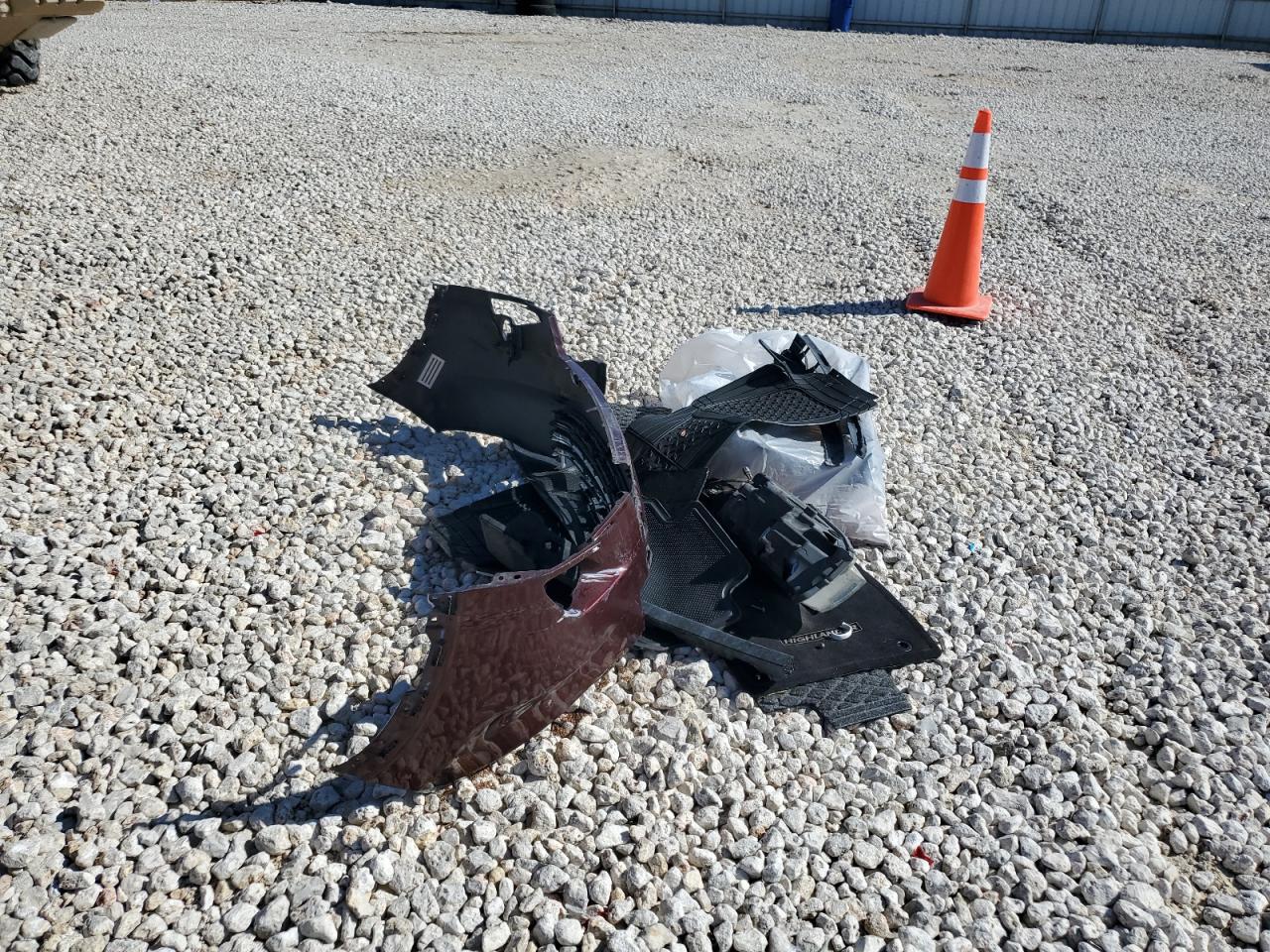 2015 Toyota Highlander VIN 5TDYKRFH1FS045260 Copart auction photo, front end damage thumbnail 15