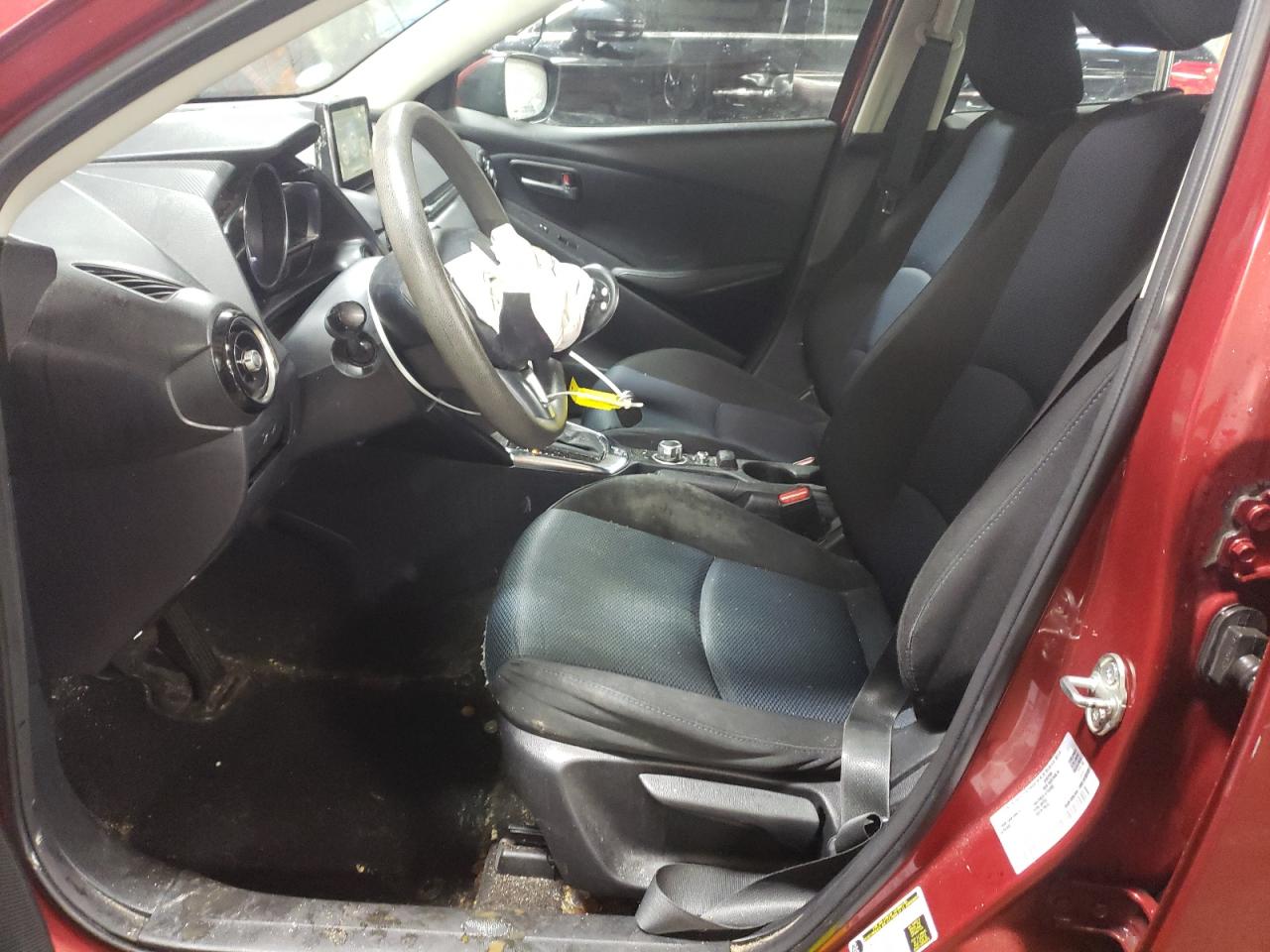 2018 Toyota Yaris VIN 3MYDLBYVXJY316616 Copart auction photo, front end / side damage thumbnail 7