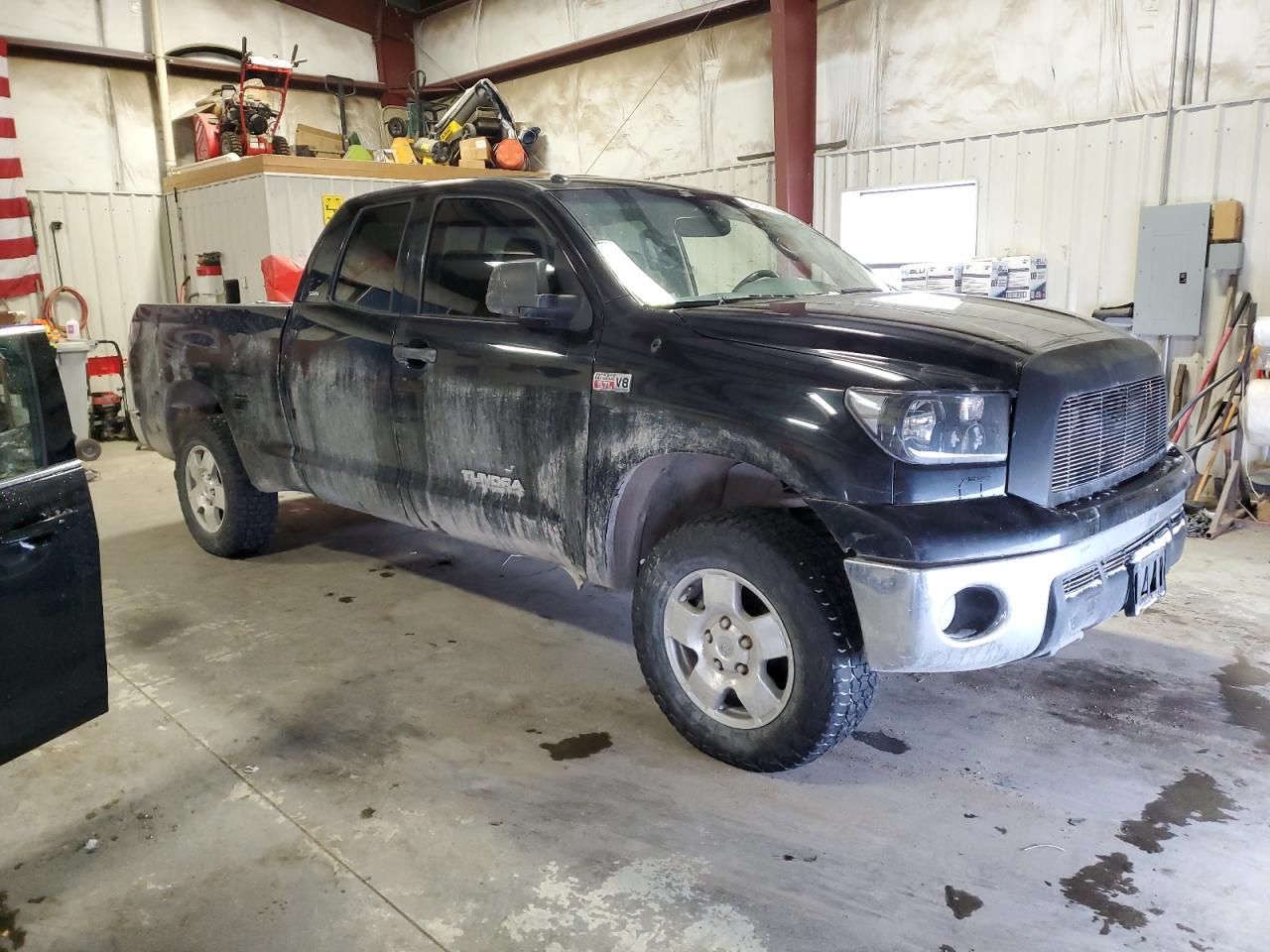 2011 Toyota Tundra VIN 5TFUY5F13BX192533 Copart auction photo, side / minor dent/scratches damage thumbnail 4