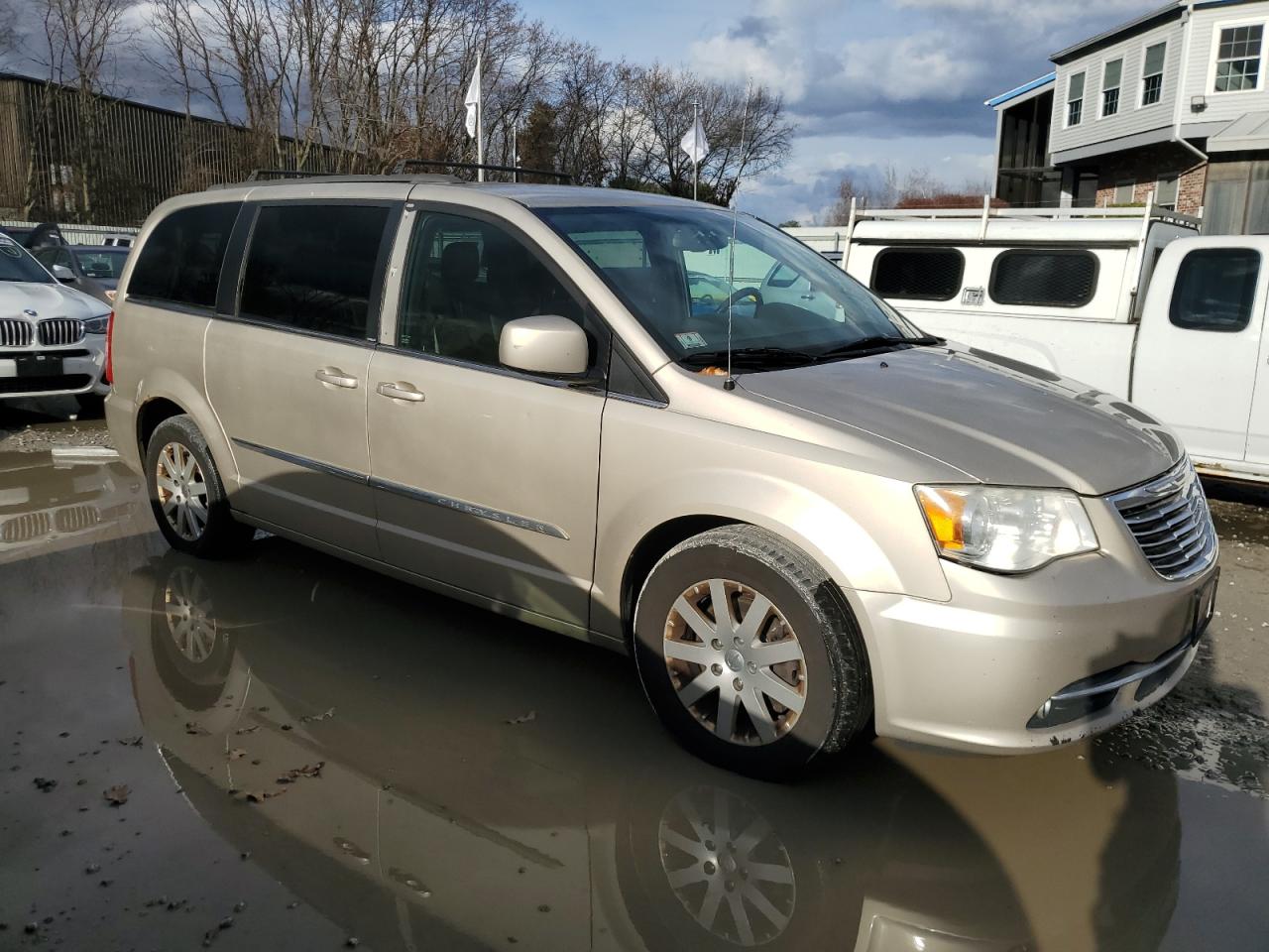 2014 Chrysler Town & Country VIN 2C4RC1BG5ER246716 Copart auction photo, rear end damage thumbnail 4