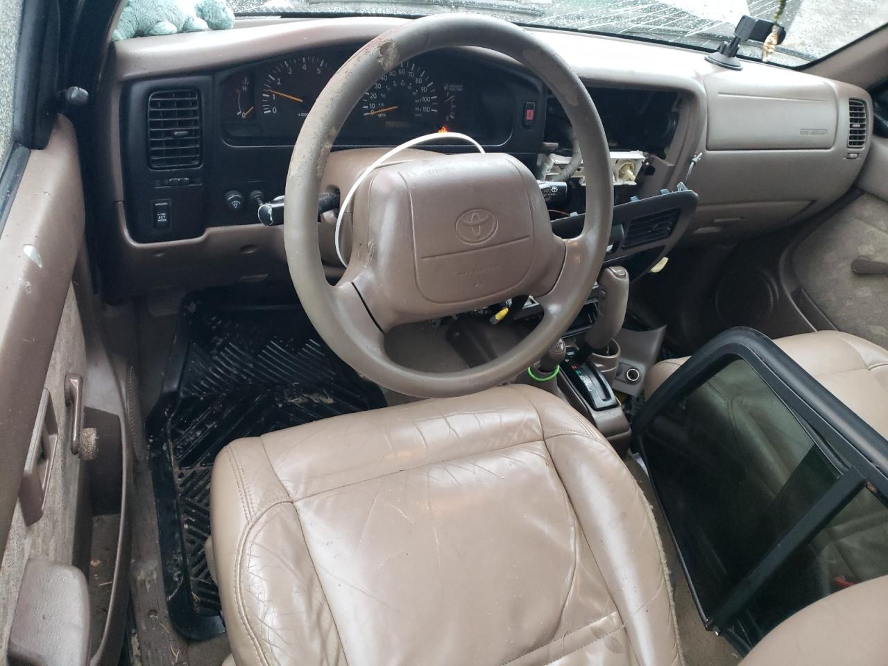 2000 Toyota Tacoma VIN 4TAWM72N3YZ652842 Copart auction photo, rollover damage thumbnail 8