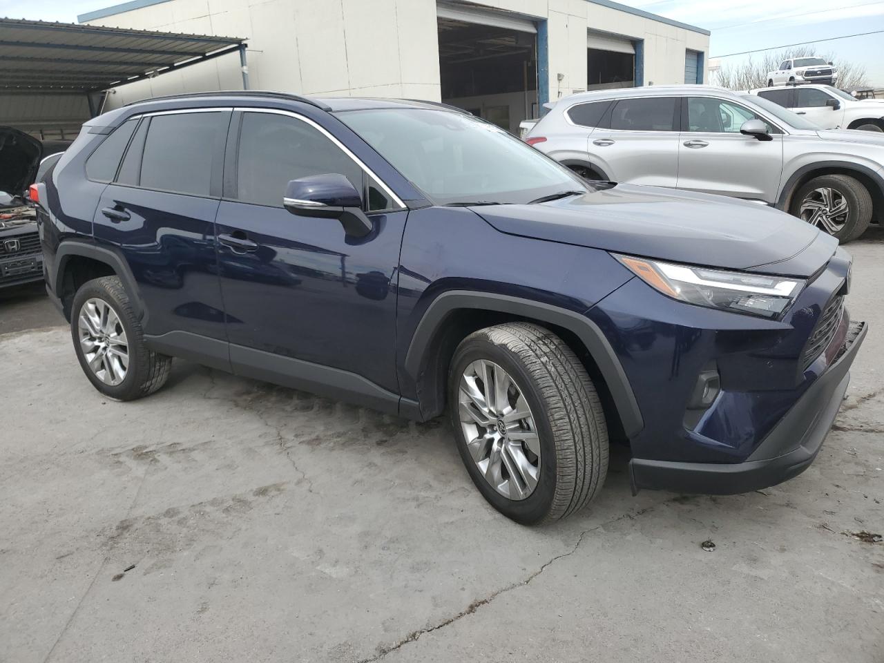 2024 Toyota RAV 4 VIN 2T3A1RFV8RW417111 Copart auction photo, front end / mechanical damage thumbnail 4