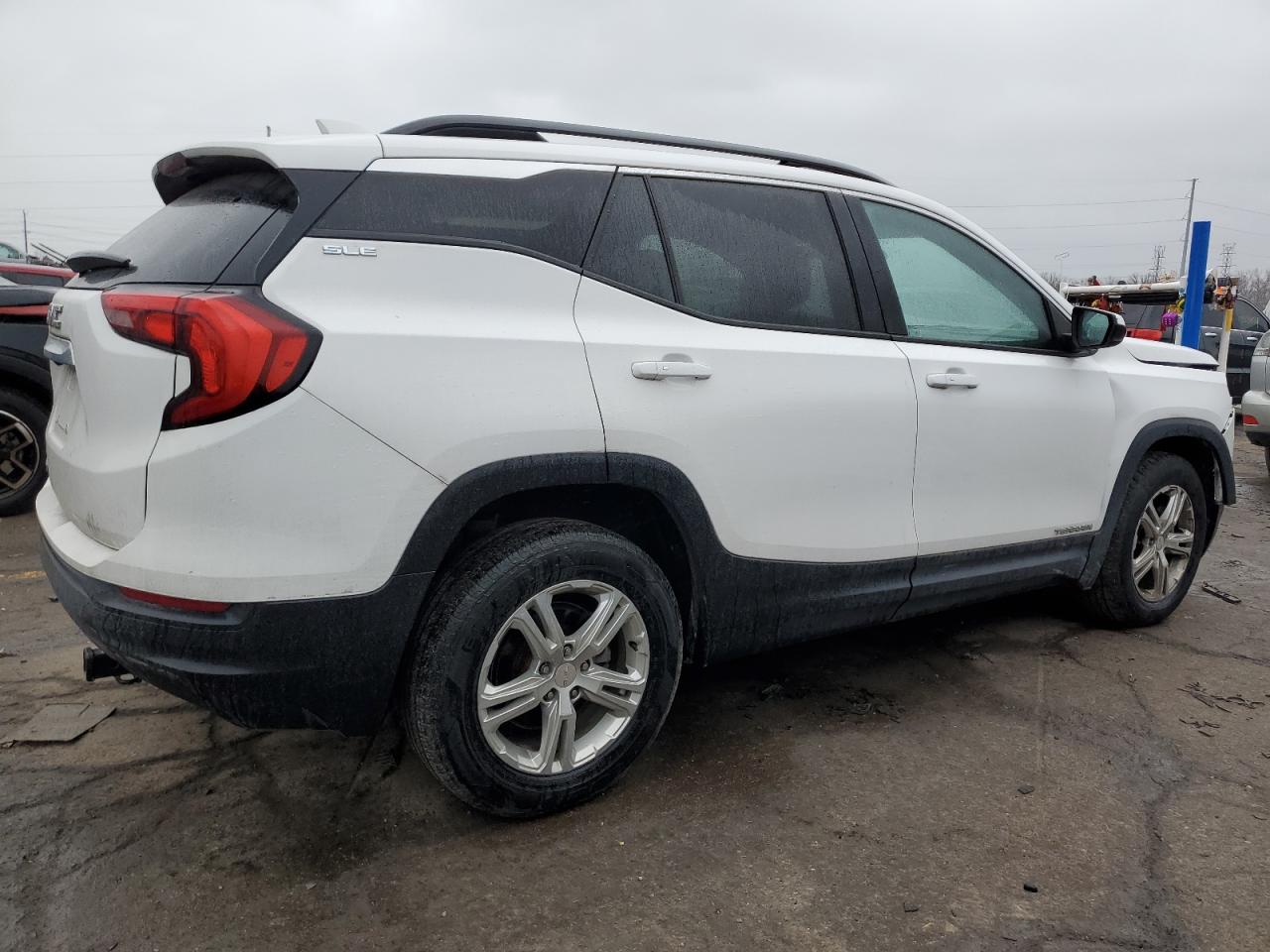 2018 GMC Terrain VIN 3GKALMEV9JL373022 Copart auction photo, front end / side damage thumbnail 3