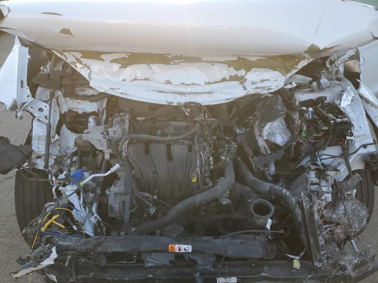 2018 Hyundai Santa Fe VIN 5NMZUDLB3JH102541 Copart auction photo, front end / side damage thumbnail 13