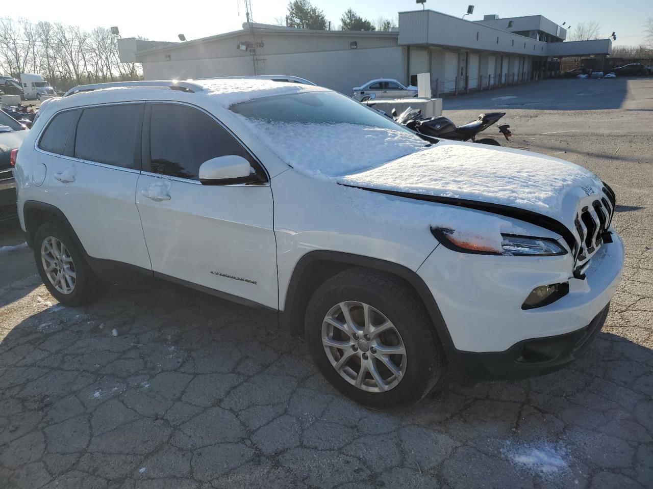 2017 Jeep Grand Cherokee VIN 1C4PJMCB2HW532357 Copart auction photo, front end damage thumbnail 4