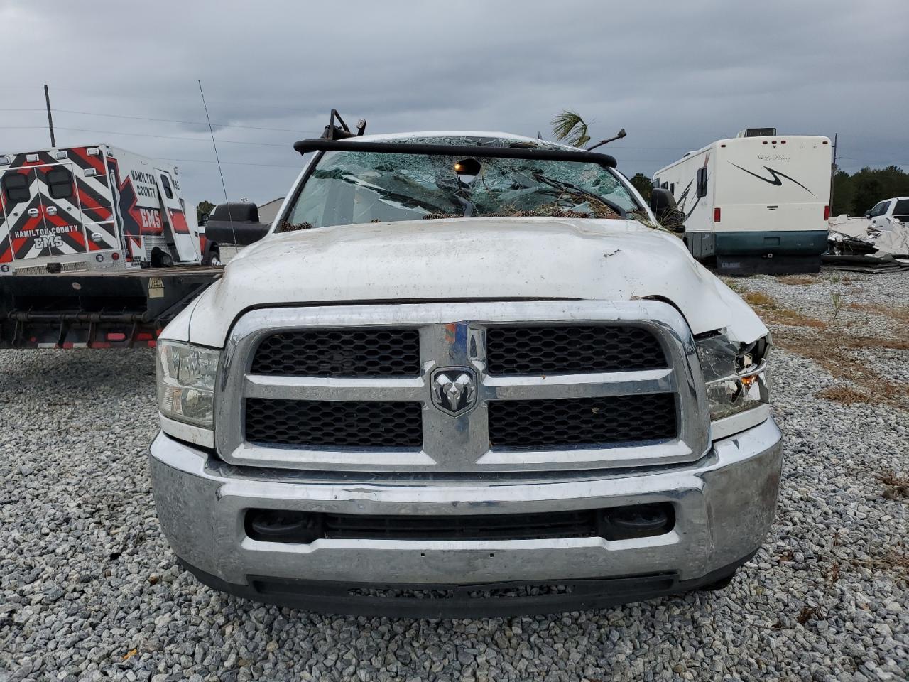 2015 RAM 2500 VIN 3C6MR4AJ3FG623419 Copart auction photo, all over damage thumbnail 5