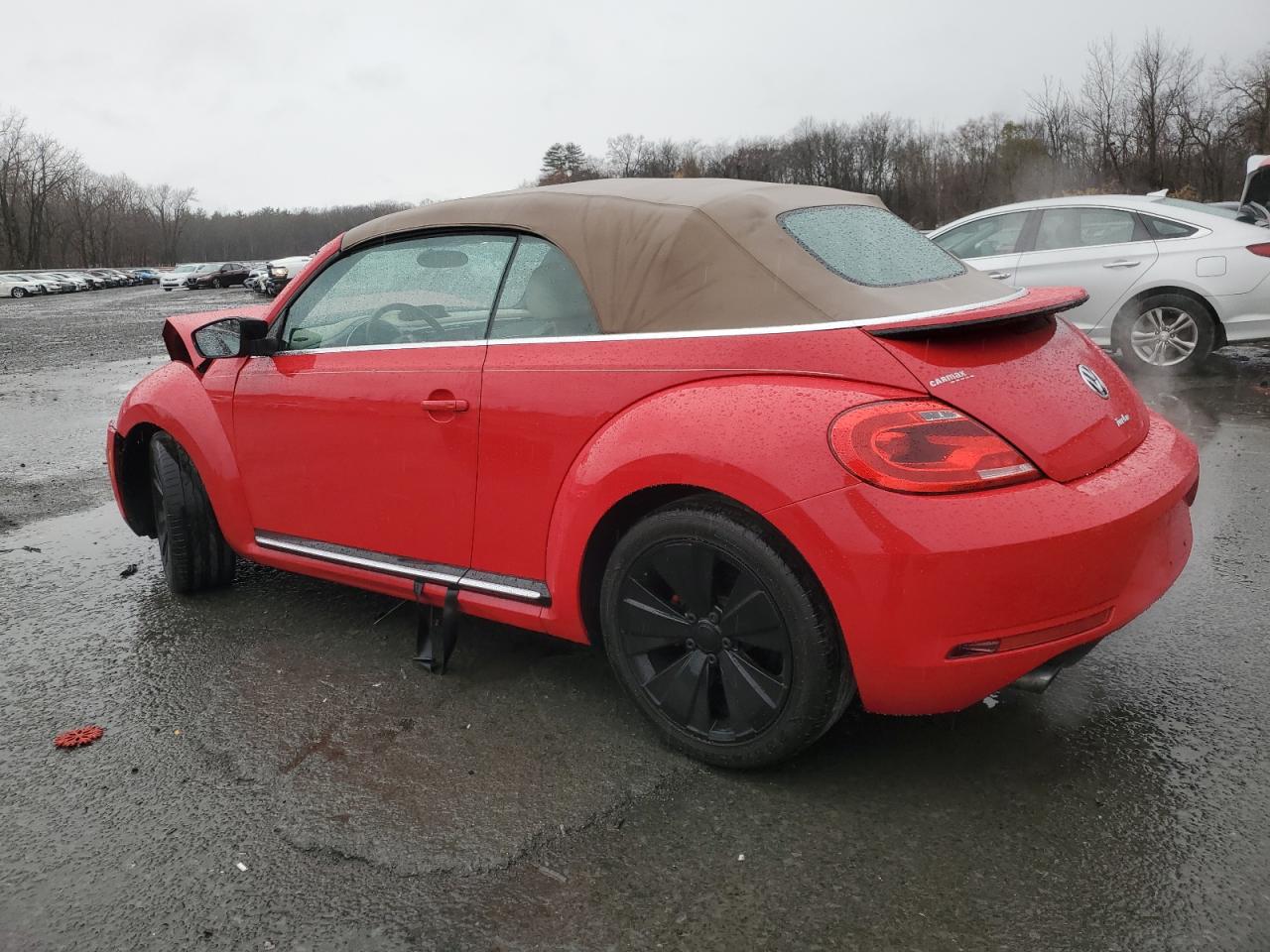 2013 Volkswagen Beetle VIN 3VW7T7AT4DM822520 Copart auction photo, front end damage thumbnail 2