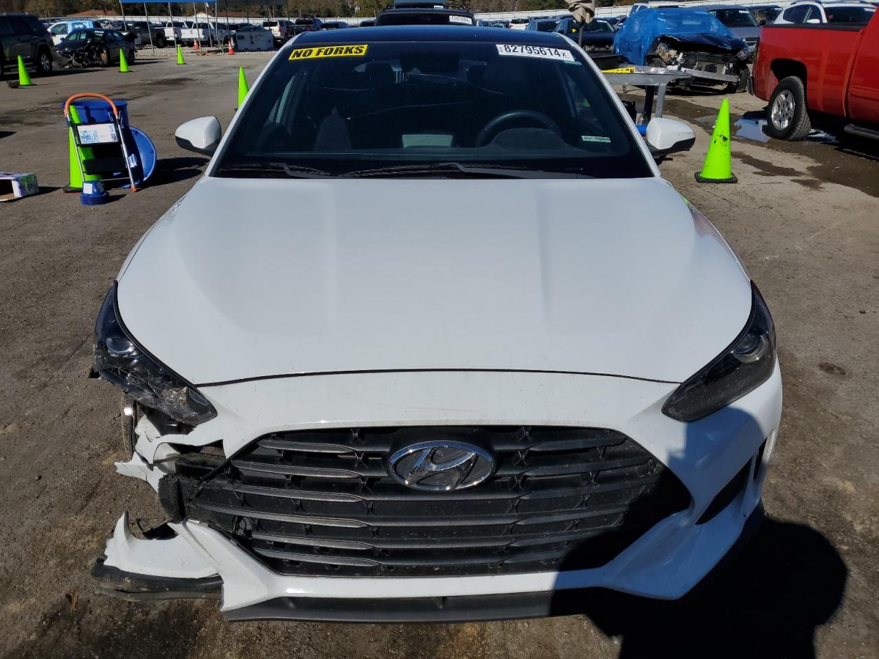 2019 Hyundai Veloster VIN KMHTG6AF9KU008619 Copart auction photo, front end damage thumbnail 5