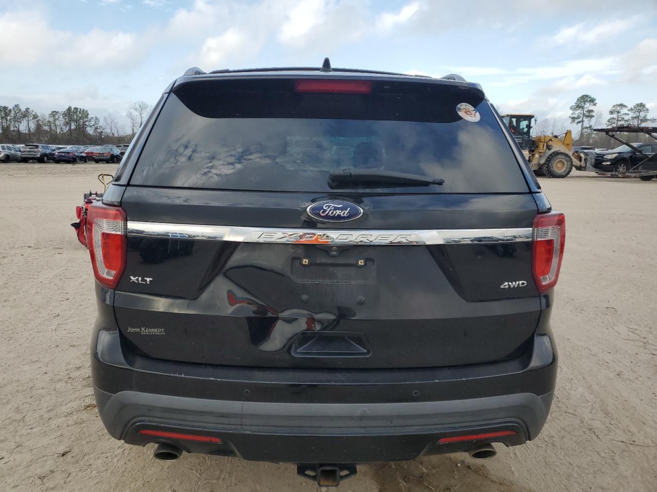 2017 Ford Explorer VIN 1FM5K8D81HGA01168 Copart auction photo, minor dent/scratches damage thumbnail 7
