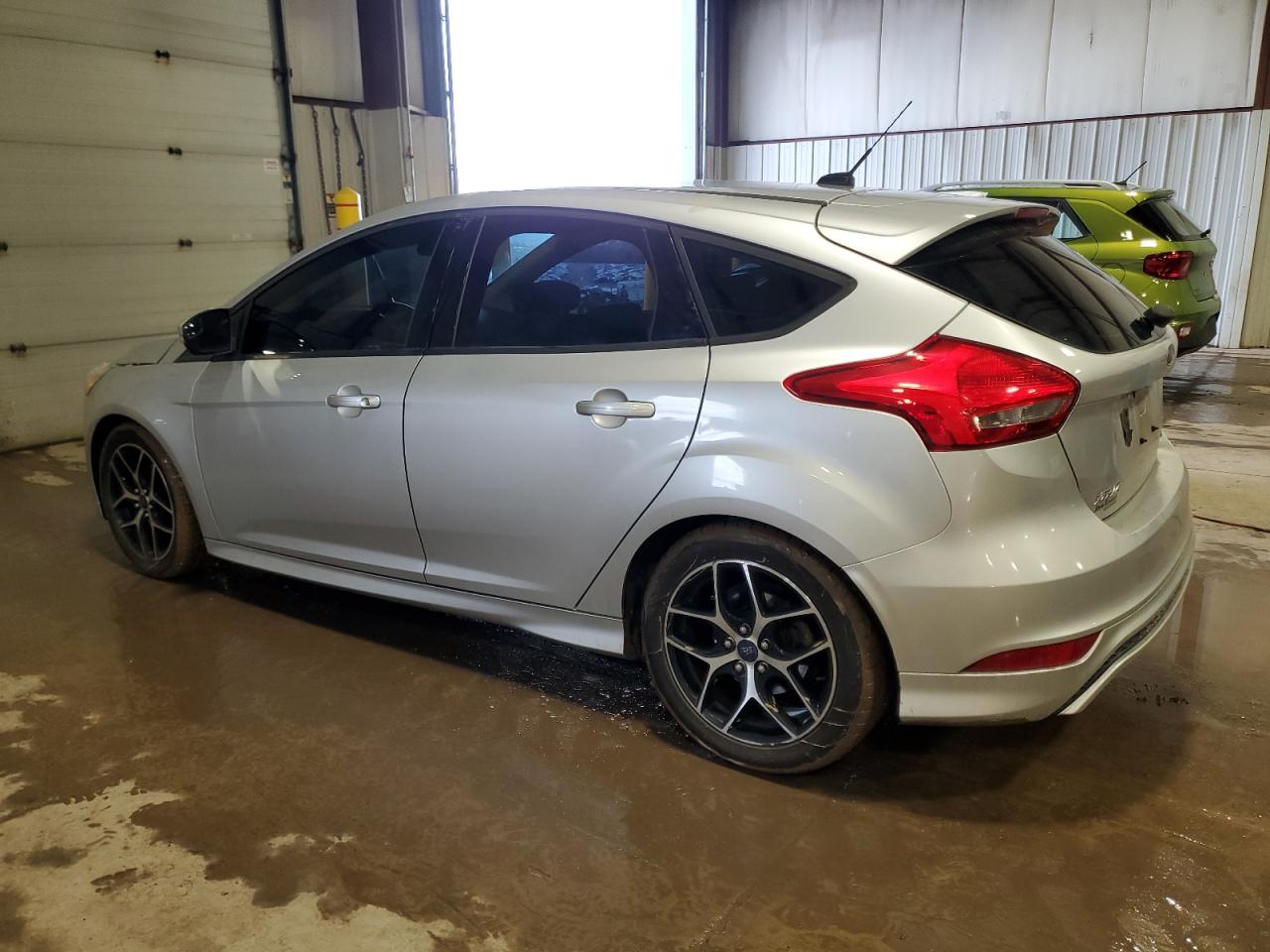 2015 Ford Focus VIN 1FADP3K29FL310934 Copart auction photo, front end damage thumbnail 2