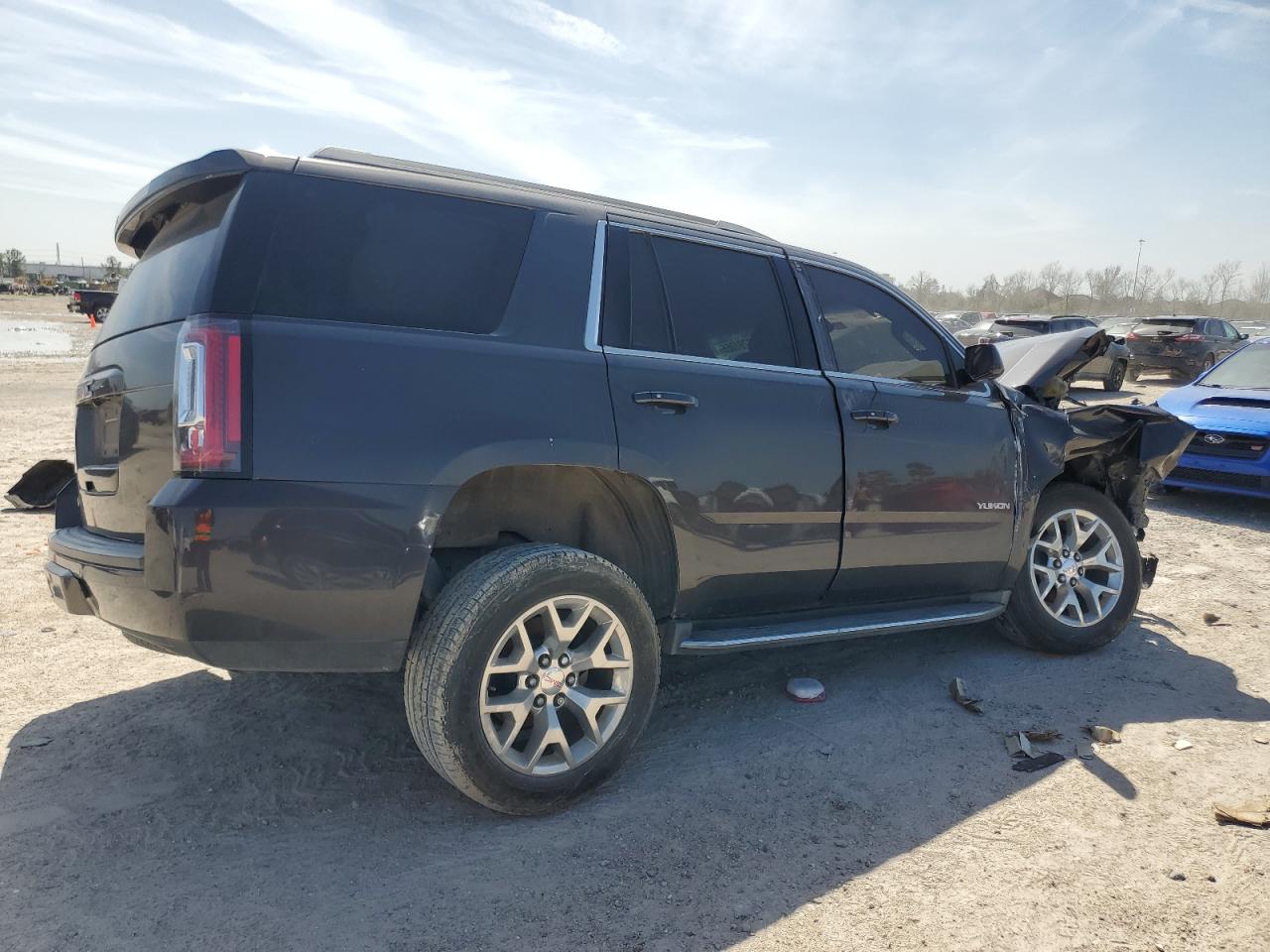 2015 GMC Yukon VIN 1GKS1BKC0FR119443 Copart auction photo, front end / undercarriage damage thumbnail 3