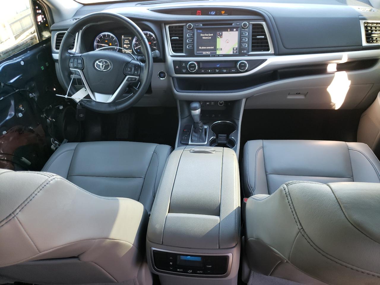 2019 Toyota Highlander VIN 5TDJZRFH7KS722416 Copart auction photo, rear end / side damage thumbnail 8