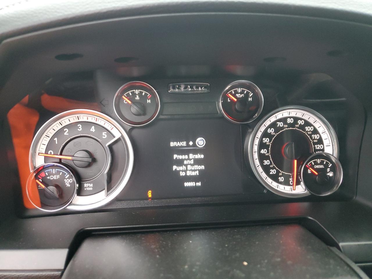 2018 RAM 2500 VIN 3C6UR5FL1JG368147 Copart auction photo, rear end / side damage thumbnail 9