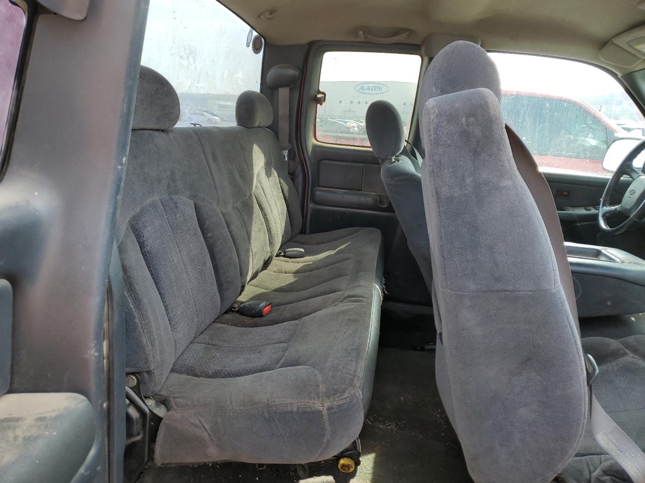 2001 Chevrolet Silverado VIN 2GCEC19T211348811 Copart auction photo, front end / rear end damage thumbnail 10