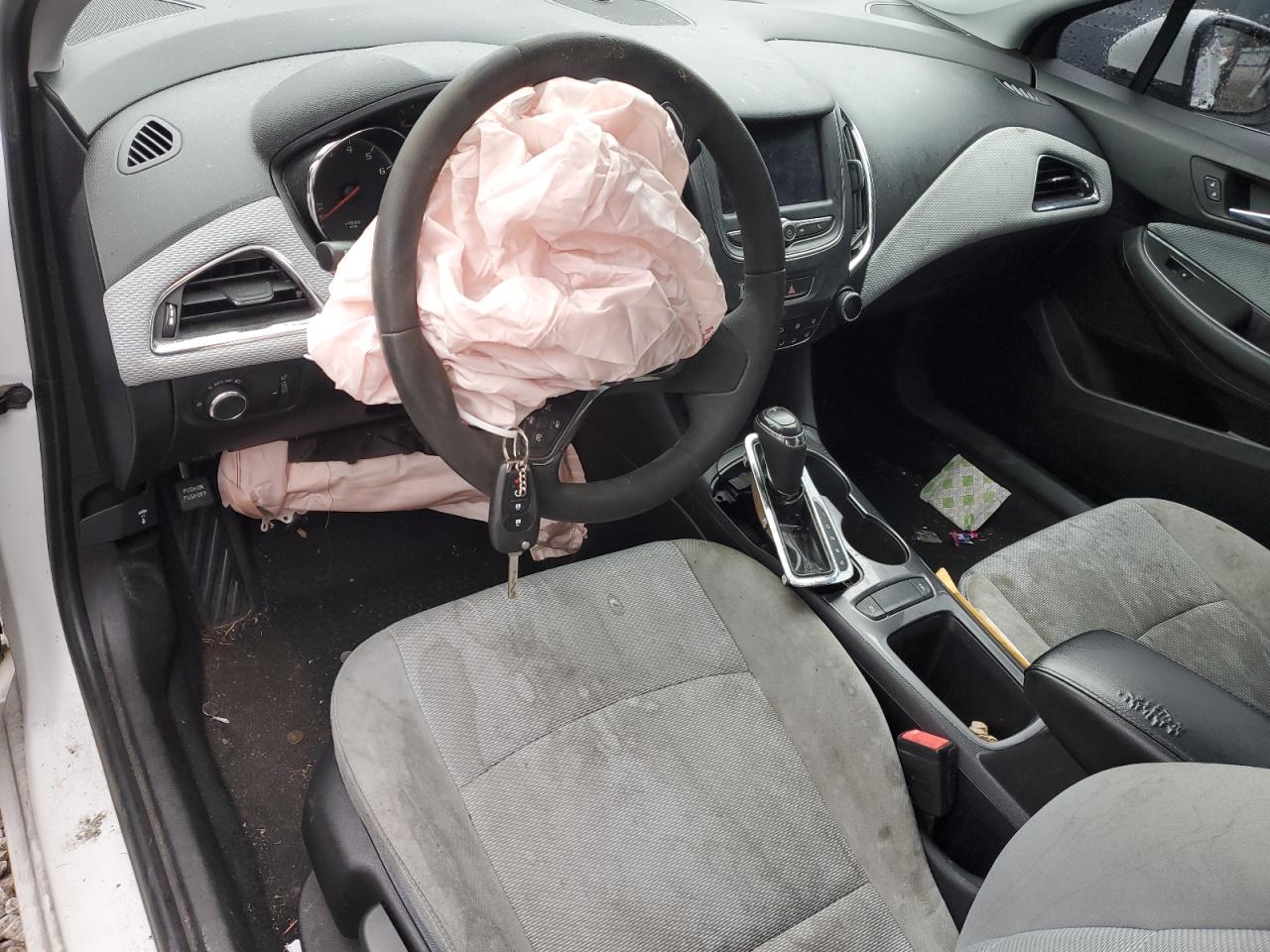 2019 Chevrolet Cruze VIN 1G1BE5SM8K7107713 Copart auction photo, front end / rear end damage thumbnail 8