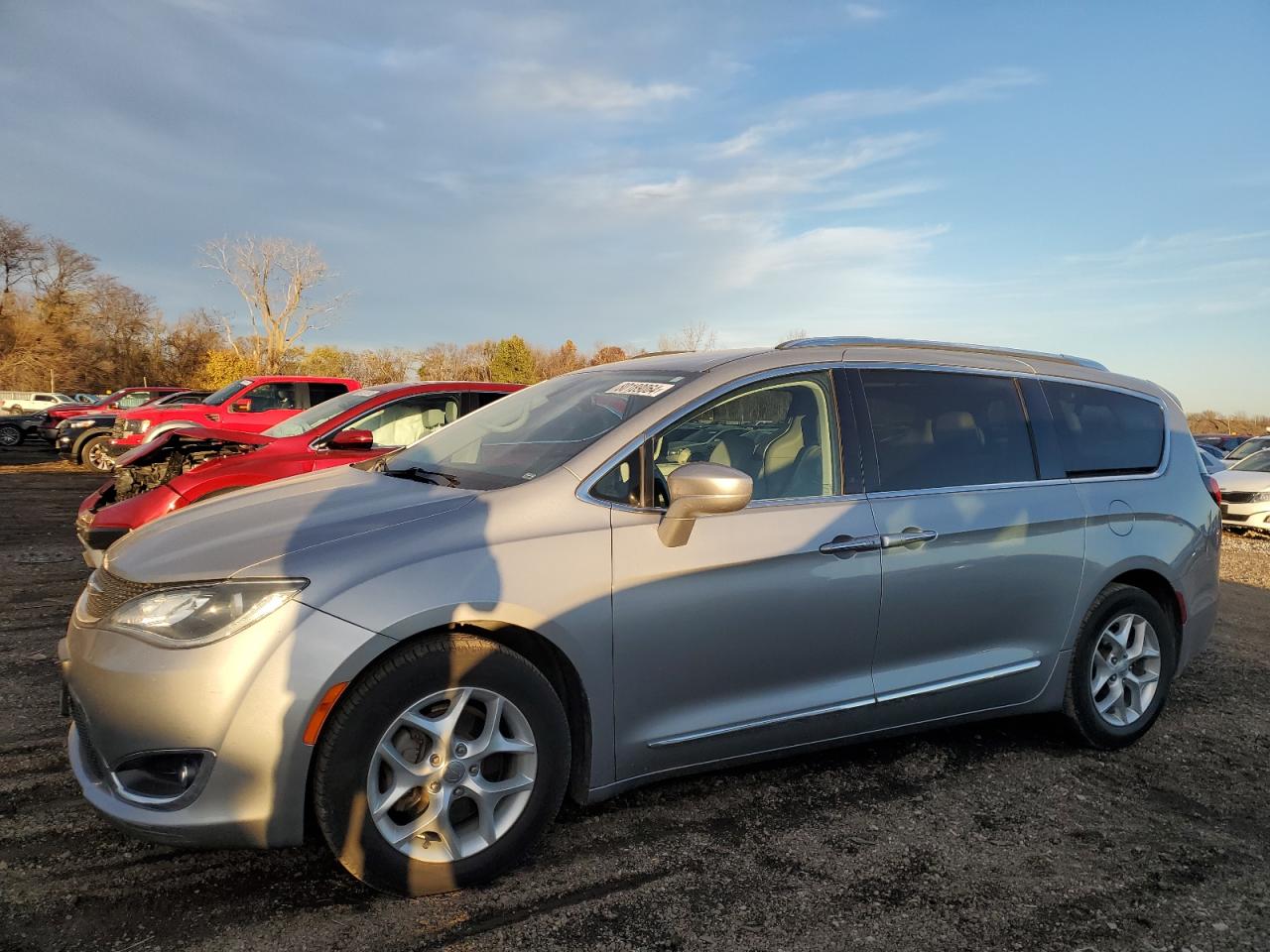 2017 Chrysler Pacifica VIN 2C4RC1EGXHR507516