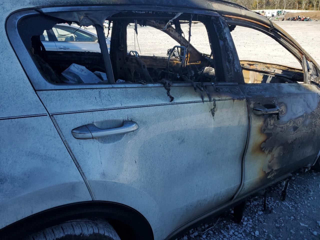 2018 KIA Sportage VIN KNDPR3A66J7490266 Copart auction photo, burn damage thumbnail 11