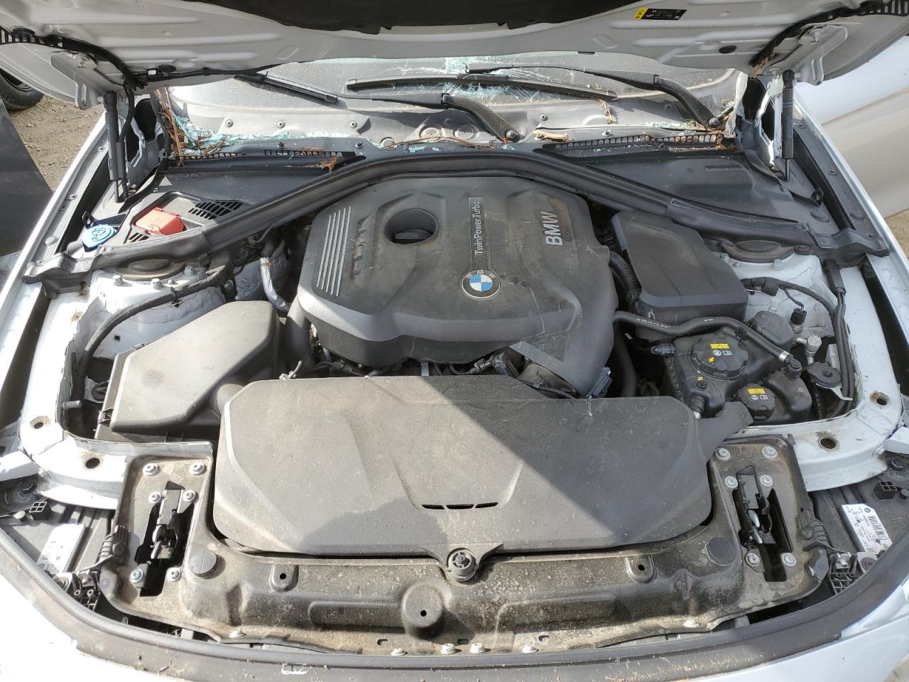 2017 BMW 3er VIN WBA8D9G57HNU58997 Copart auction photo, minor dent/scratches damage thumbnail 11