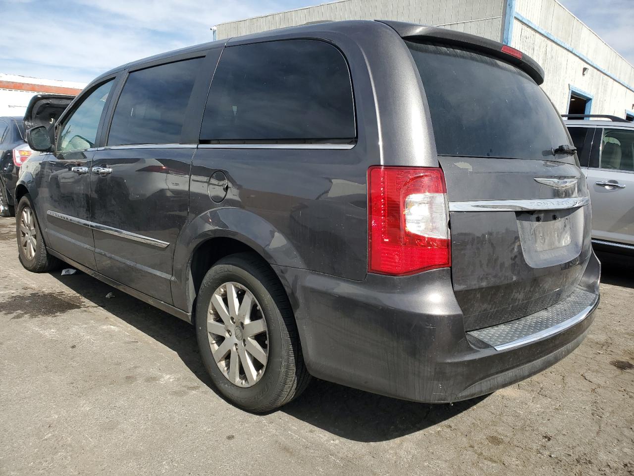 2016 Chrysler Town & Country VIN 2C4RC1BG2GR194044 Copart auction photo, minor dent/scratches damage thumbnail 2