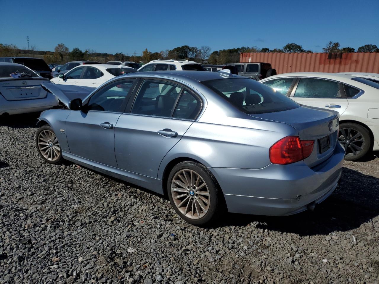 2011 BMW 3er VIN WBAPL5C56BA742195 Copart auction photo, front end damage thumbnail 2