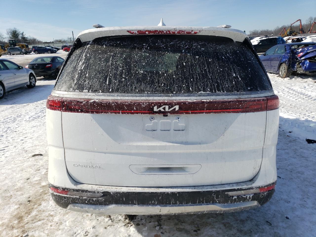 2024 KIA Carnival VIN KNDNE5H31R6385159 Copart auction photo, front end / side damage thumbnail 6
