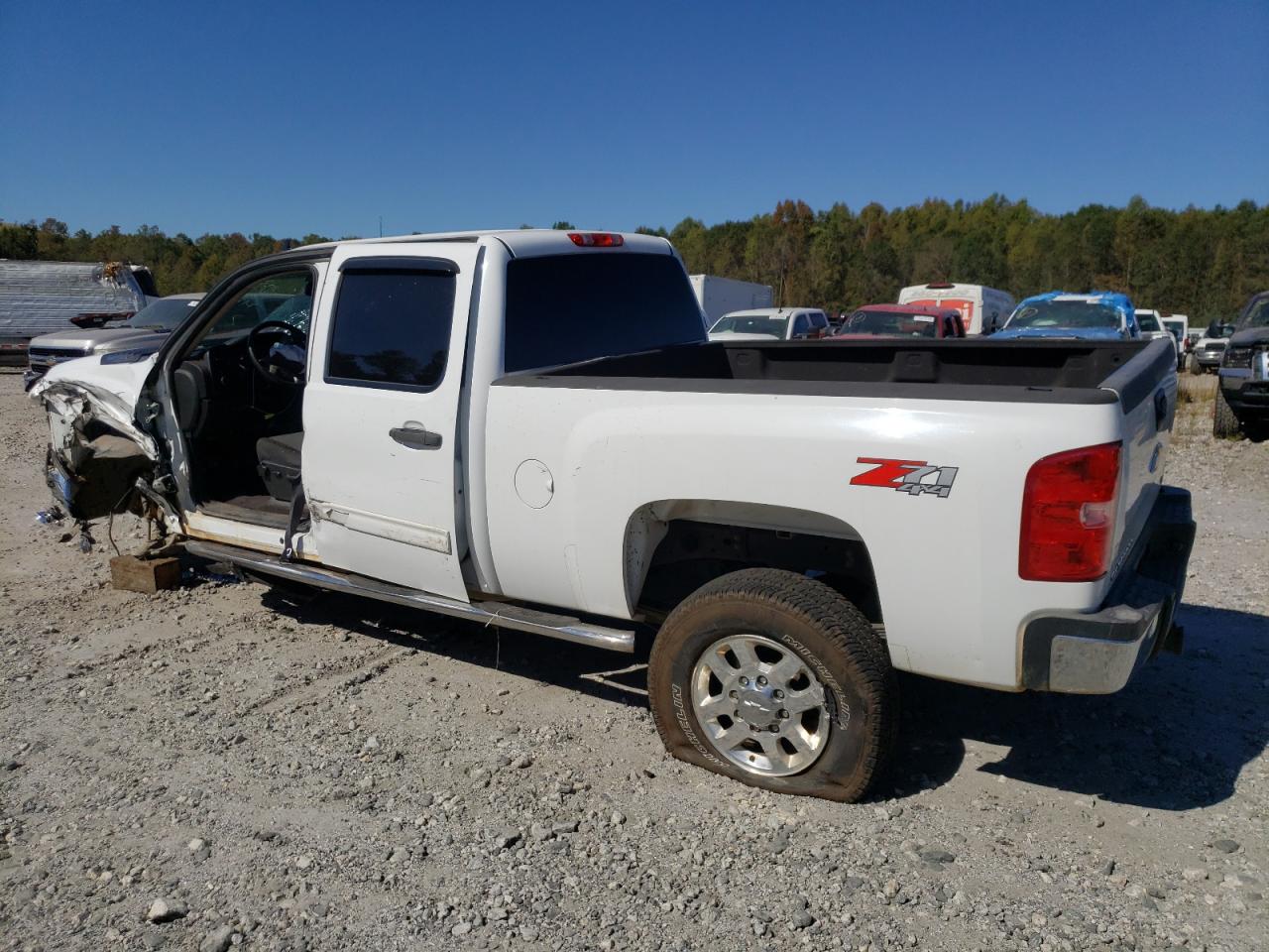 2012 Chevrolet Silverado VIN 1GC1KXC82CF195464 Copart auction photo, front end / side damage thumbnail 2