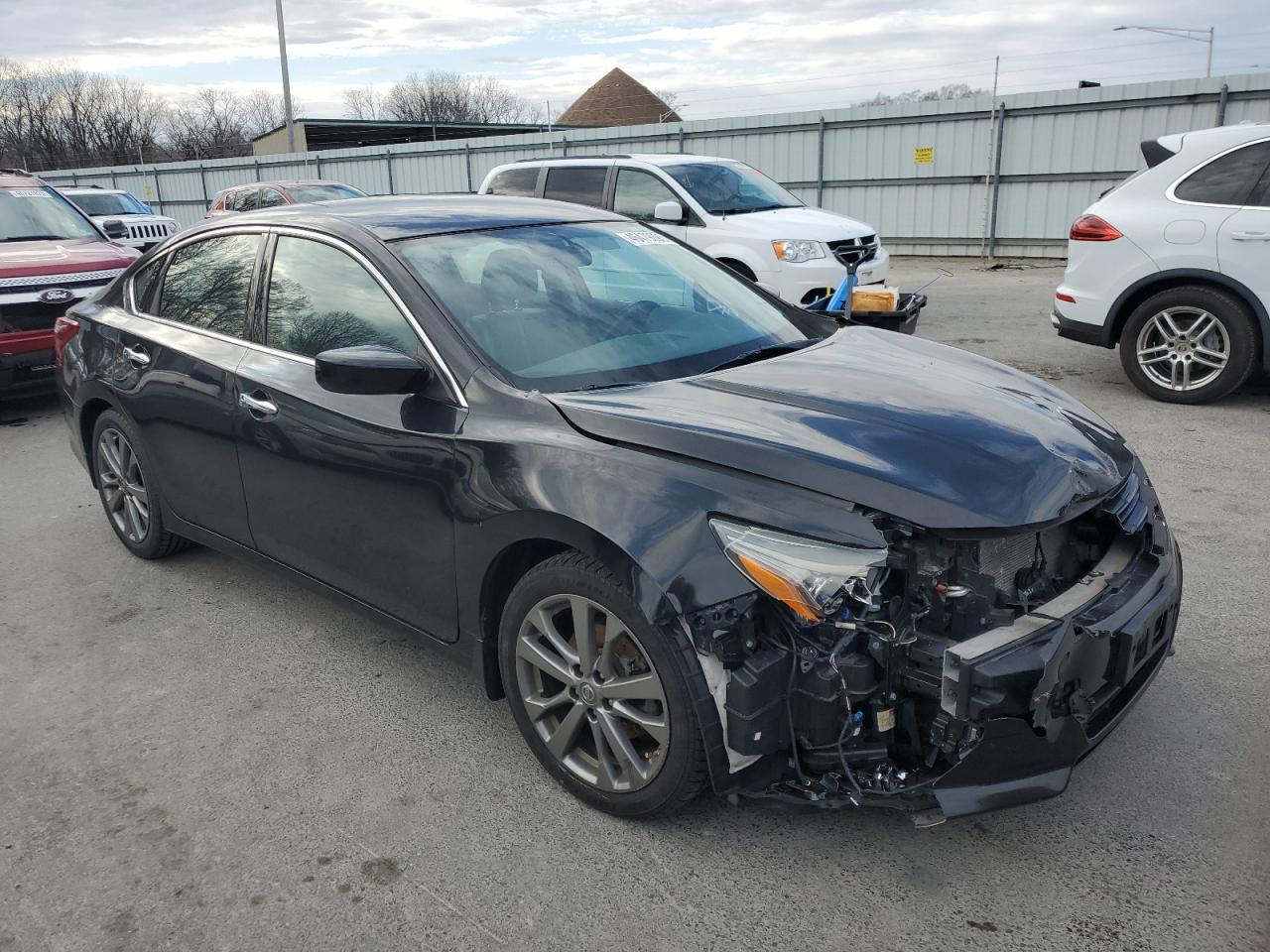 2018 Nissan Altima VIN 1N4AL3AP8JC149528 Copart auction photo, front end damage thumbnail 4