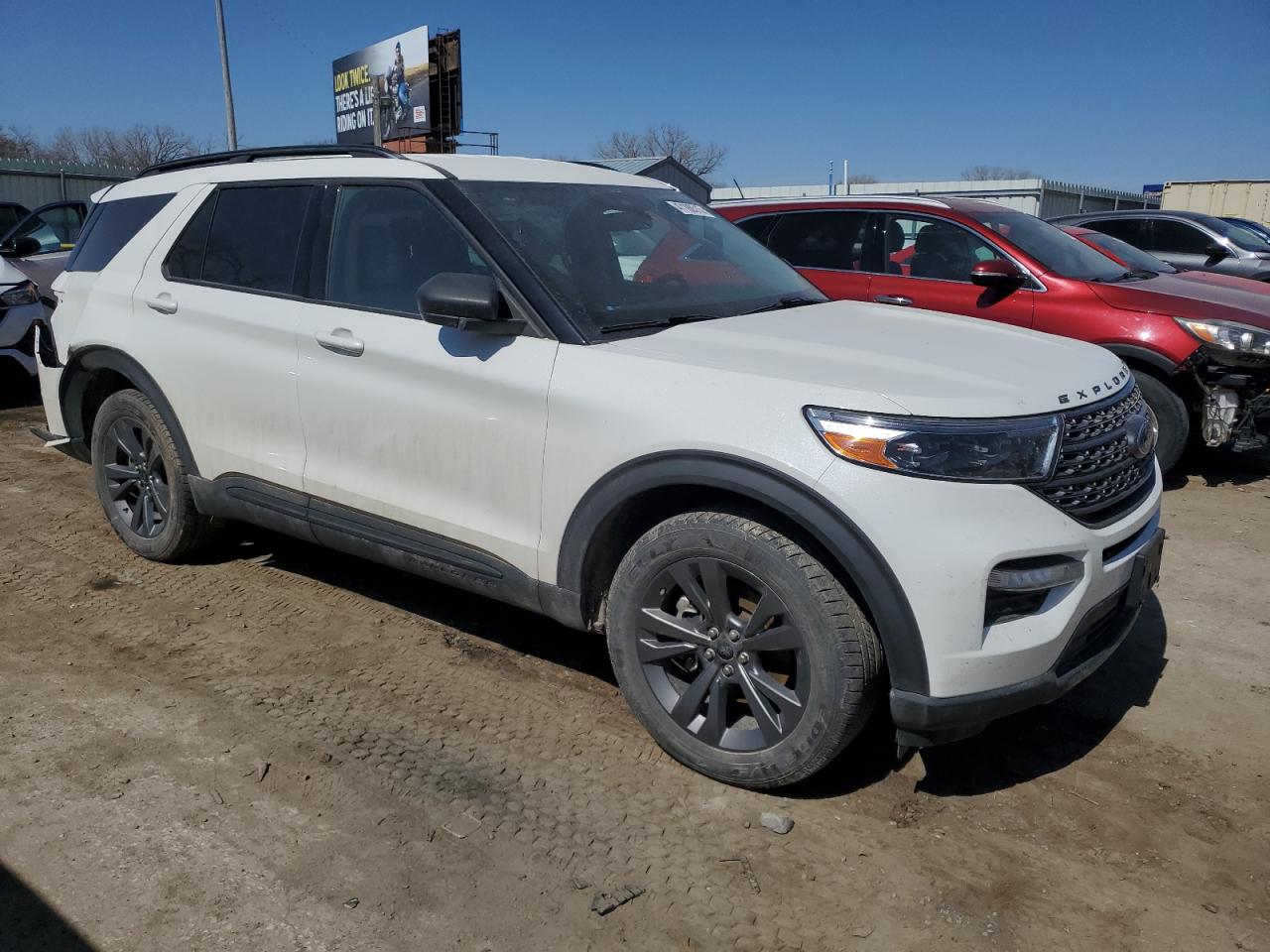 2021 Ford Explorer VIN 1FMSK8DH5MGA69048 Copart auction photo, rear end damage thumbnail 4