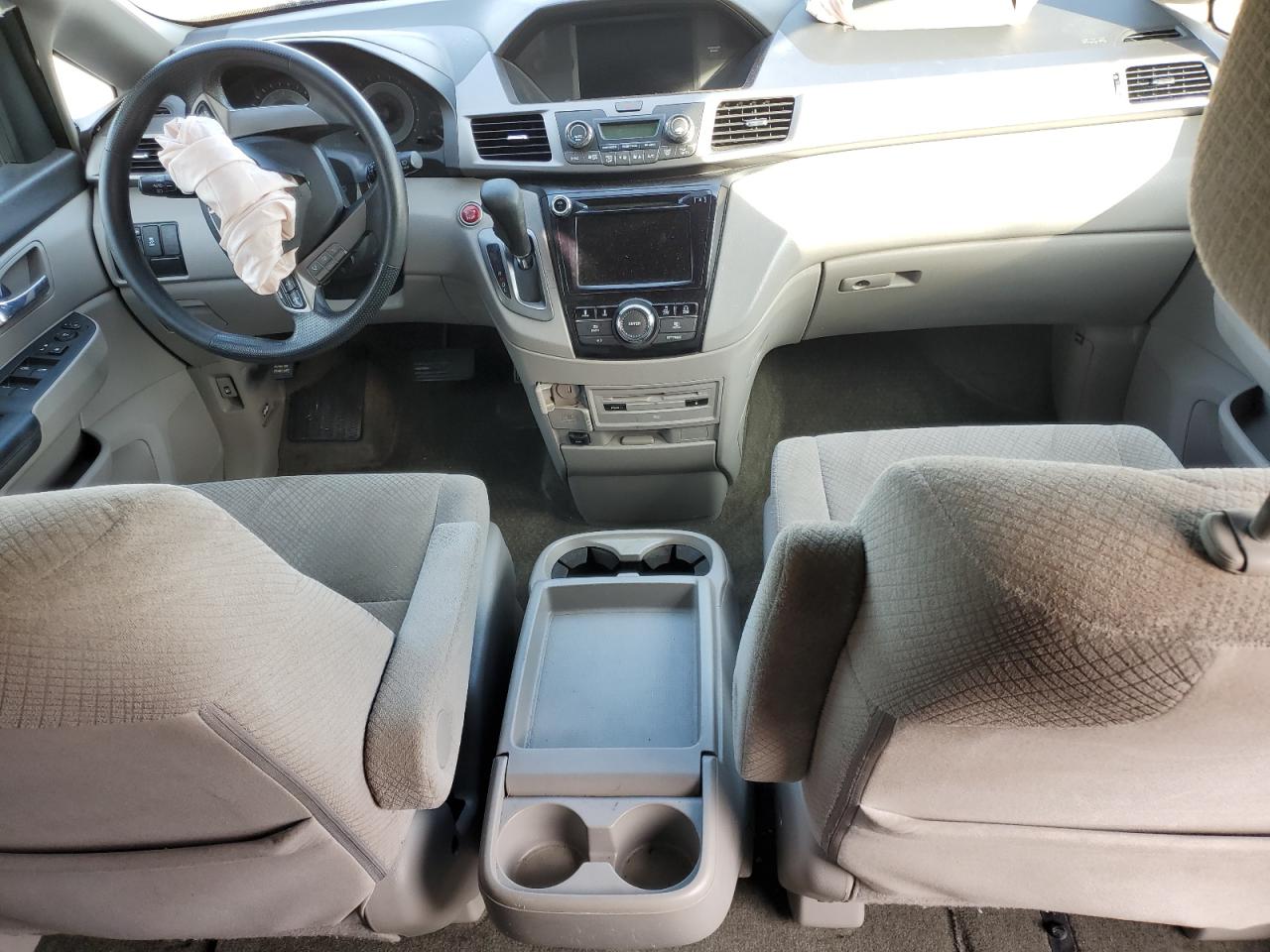 2016 Honda Odyssey VIN 5FNRL5H31GB063033 Copart auction photo, front end / side damage thumbnail 8