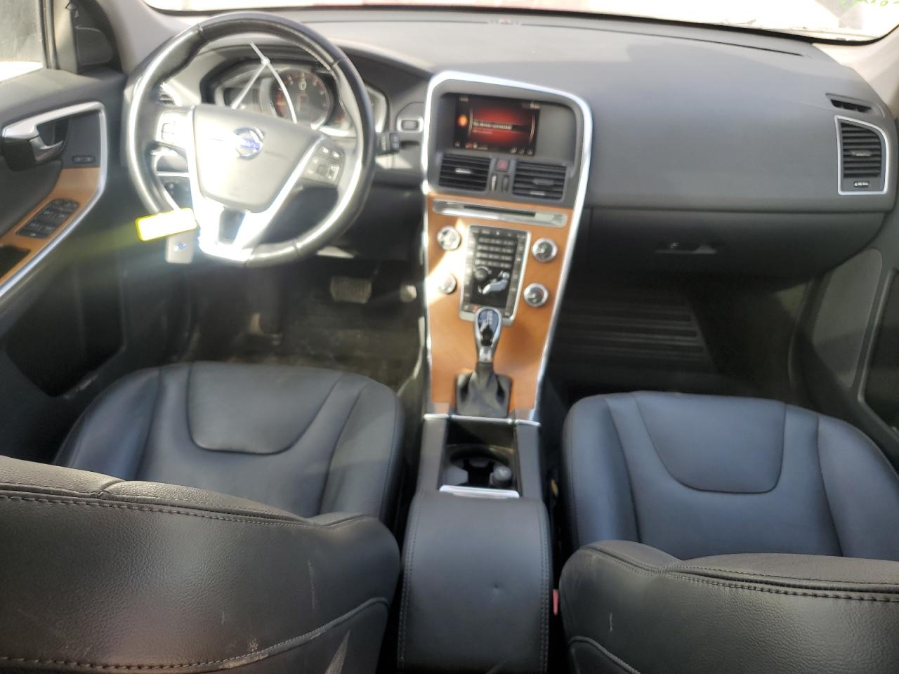 2017 Volvo XC60 VIN YV440MRU9H2173205 Copart auction photo, rear end / side damage thumbnail 8
