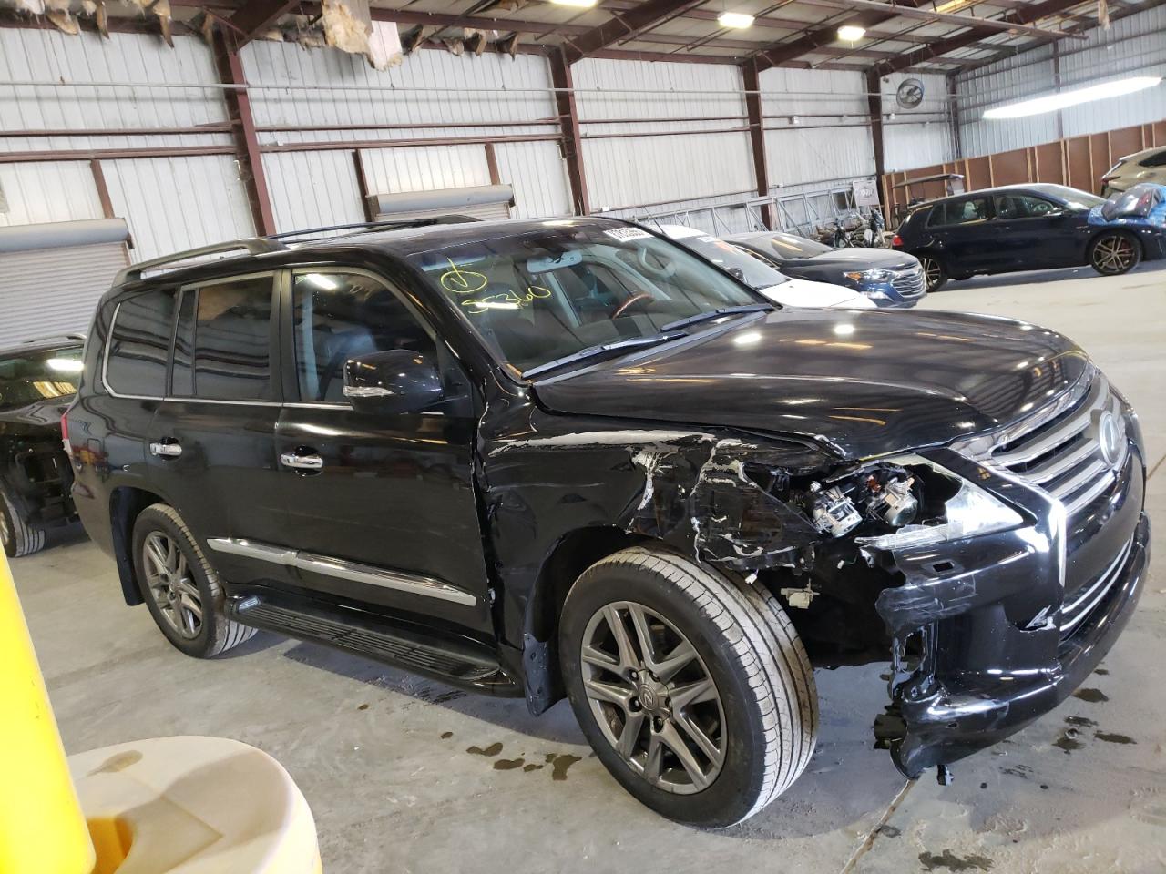 2015 Lexus LX VIN JTJHY7AX5F4173513 Copart auction photo, front end damage thumbnail 4