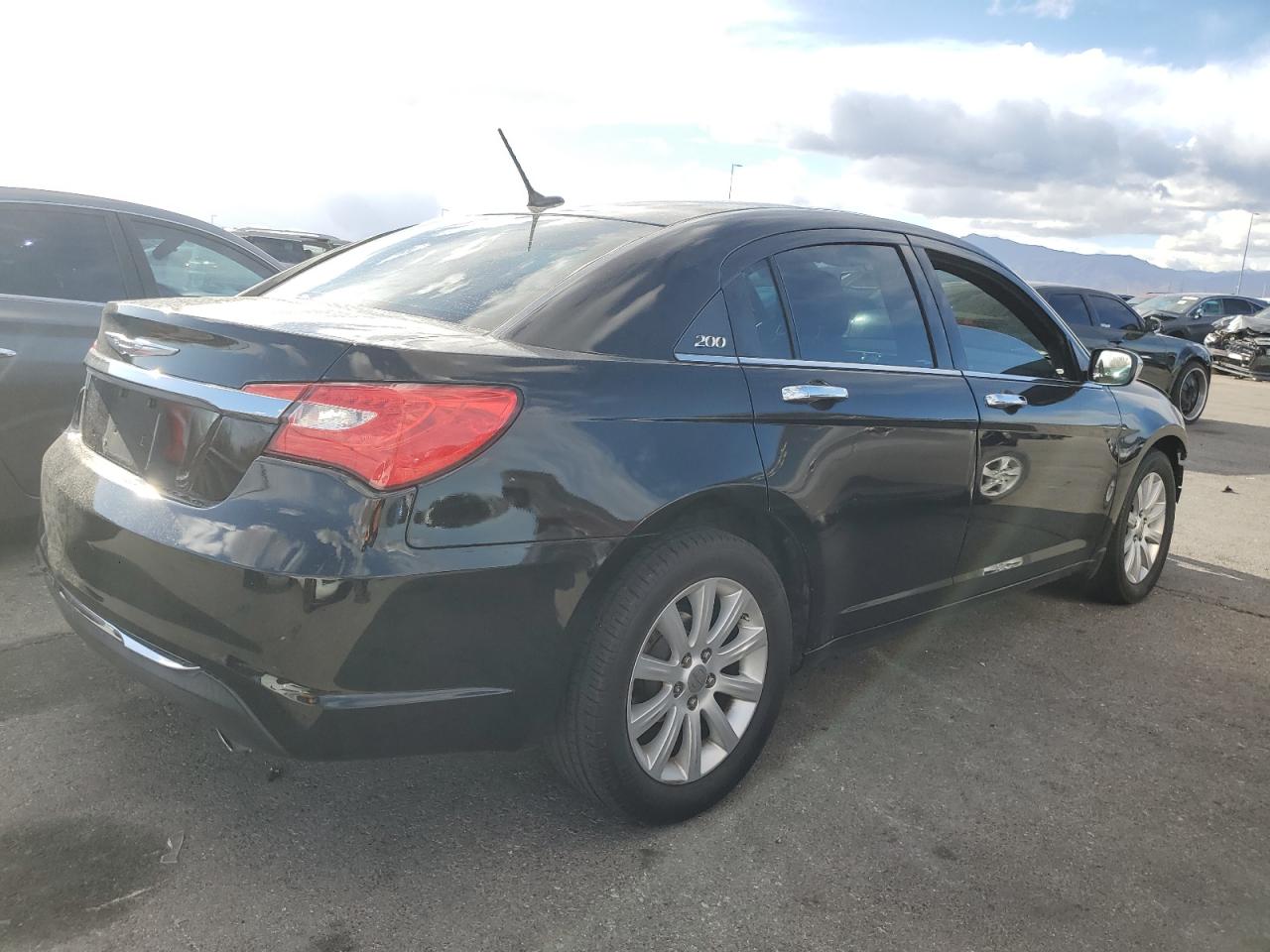 2013 Chrysler 200 VIN 1C3CCBCG2DN690162 Copart auction photo, front end damage thumbnail 3