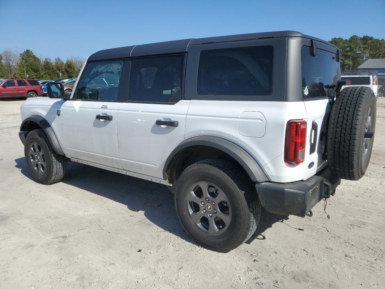 2023 Ford Bronco VIN 1FMEE5BP5PLB86704 Copart auction photo, side damage thumbnail 2