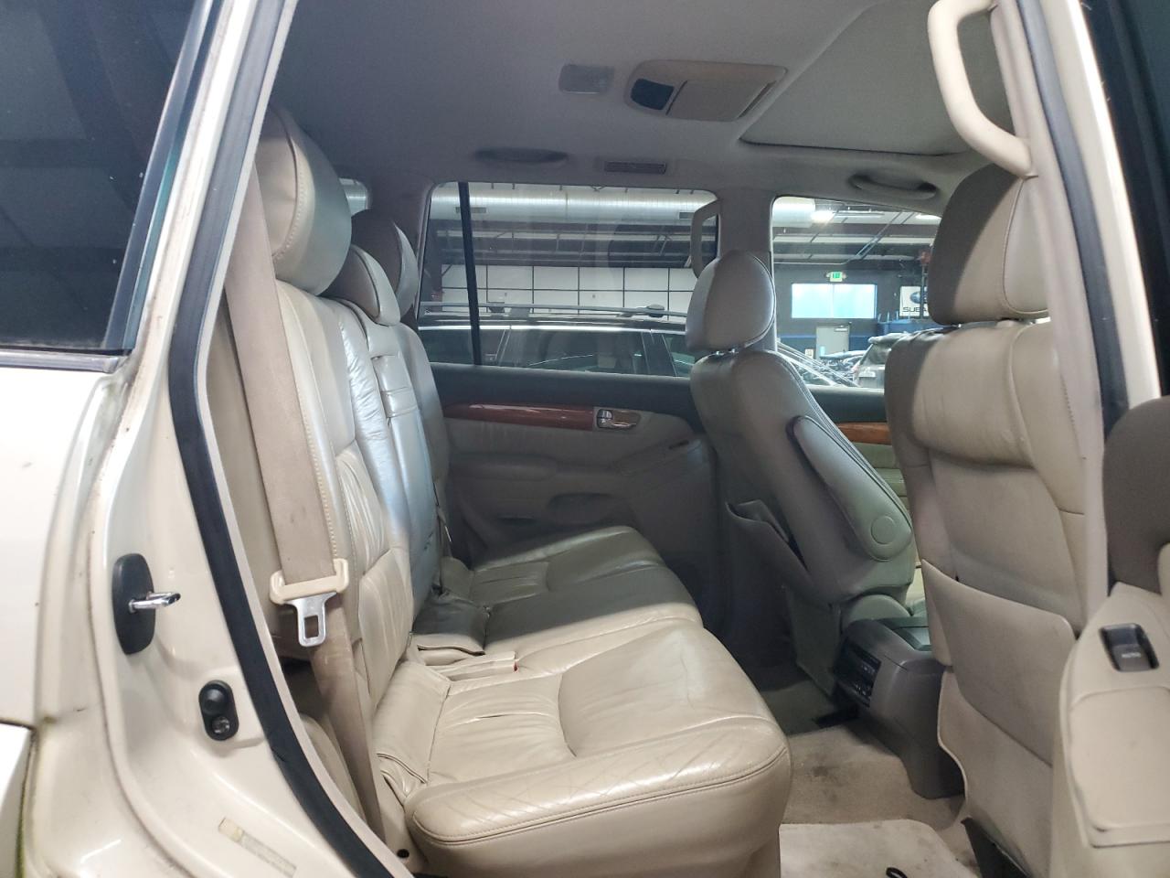2003 Lexus GX VIN JTJBT20X430014381 Copart auction photo, minor dent/scratches damage thumbnail 11