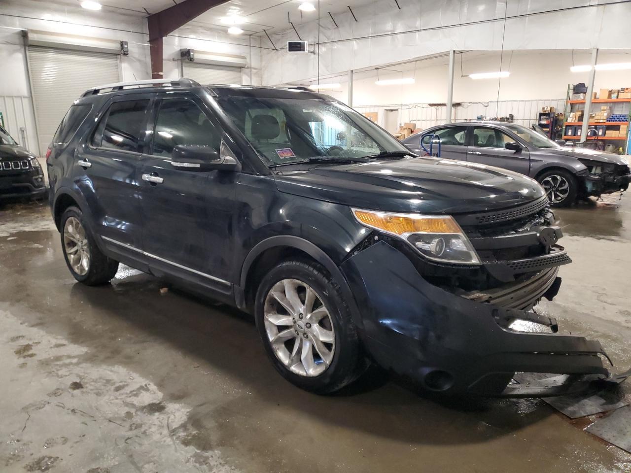 2014 Ford Explorer VIN 1FM5K8D83EGC07166 Copart auction photo, front end damage thumbnail 4