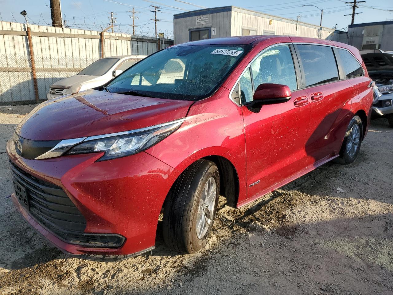 2021 Toyota Sienna VIN 5TDKRKEC5MS008790