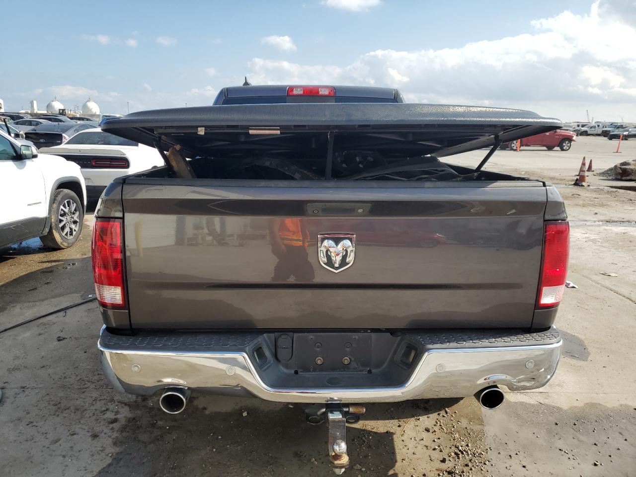 2015 RAM 1500 VIN 1C6RR6TT5FS605304 Copart auction photo, front end damage thumbnail 6