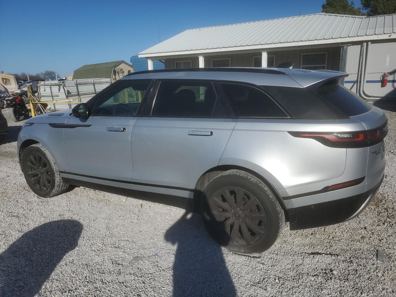 2018 Land Rover Range Rover VIN SALYL2RXXJA736356 Copart auction photo, front end / side damage thumbnail 2