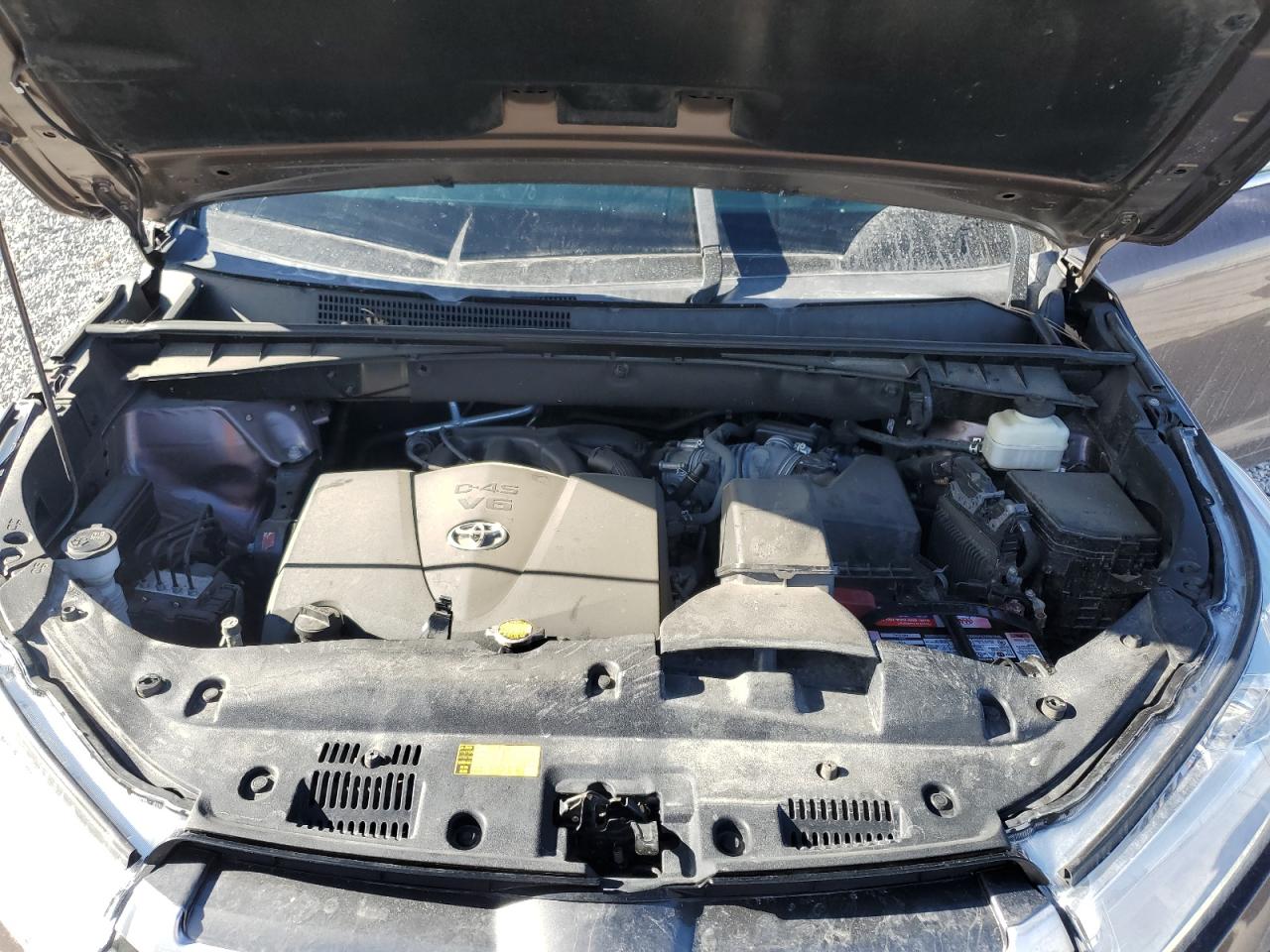 2017 Toyota Highlander VIN 5TDJZRFH2HS431802 Copart auction photo, side / undercarriage damage thumbnail 13