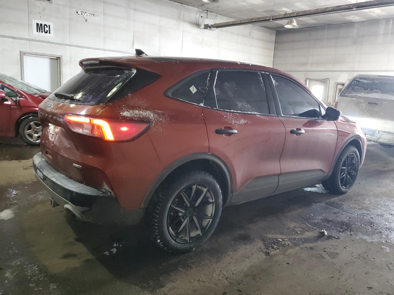 2020 Ford Escape VIN 1FMCU9F64LUA27308 Copart auction photo, front end / minor dent/scratches damage thumbnail 3