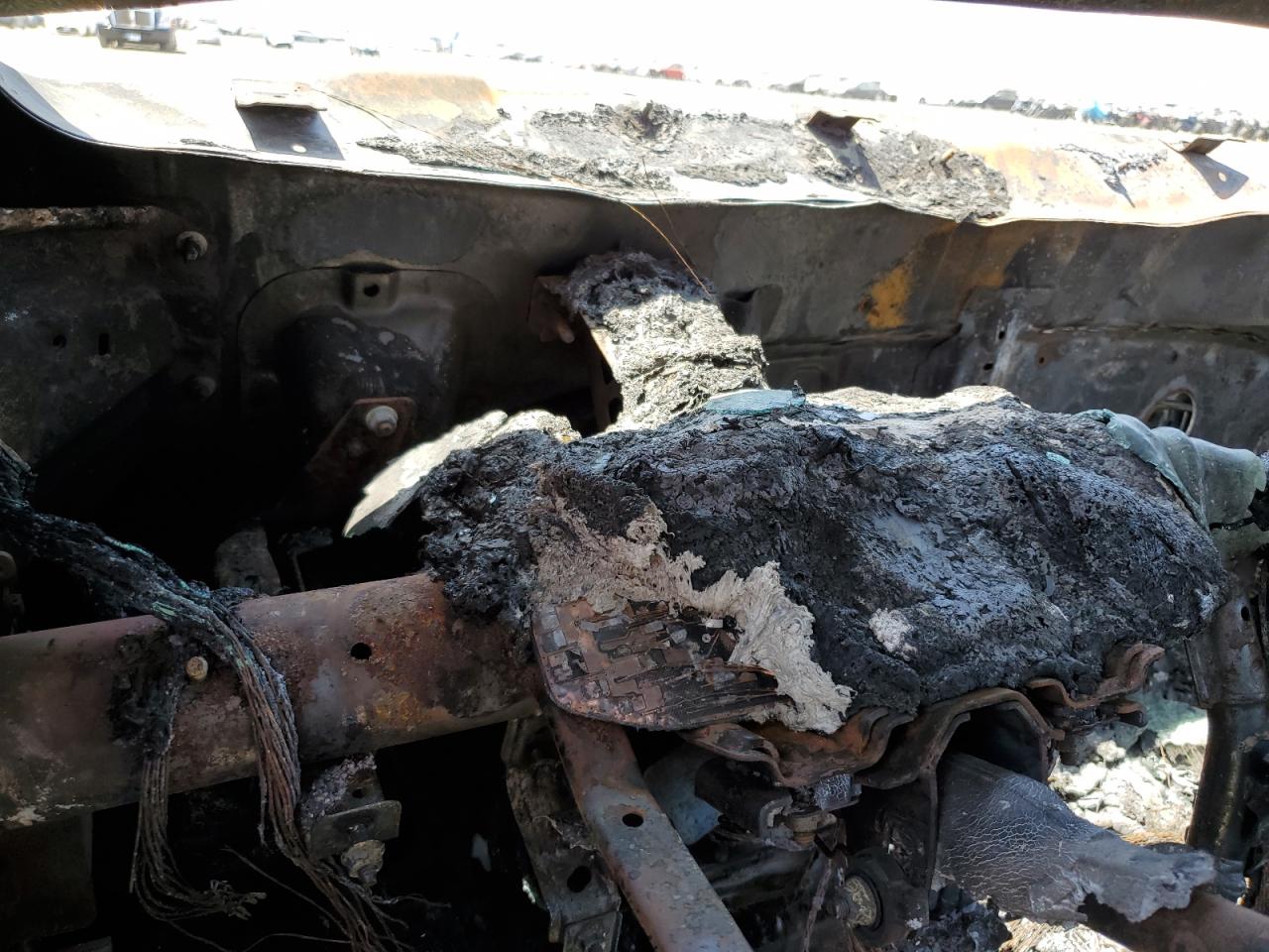 2018 Hyundai Santa Fe VIN 5NMZU3LB6JH057007 Copart auction photo, burn / burn - engine damage thumbnail 9