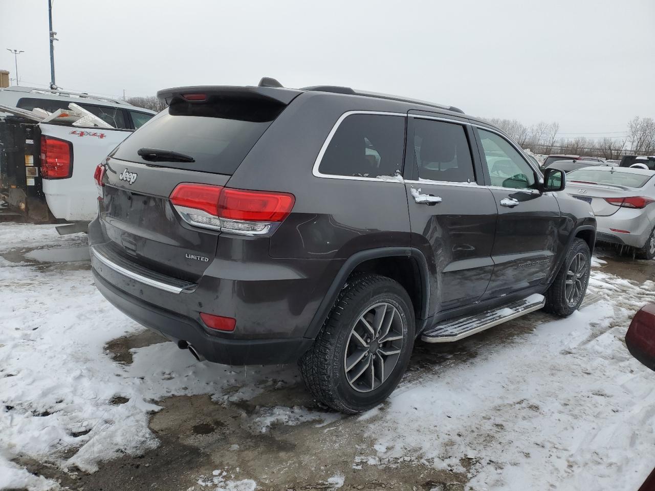 2019 Jeep Grand Cherokee VIN 1C4RJFBG6KC706943 Copart auction photo, hail damage thumbnail 3