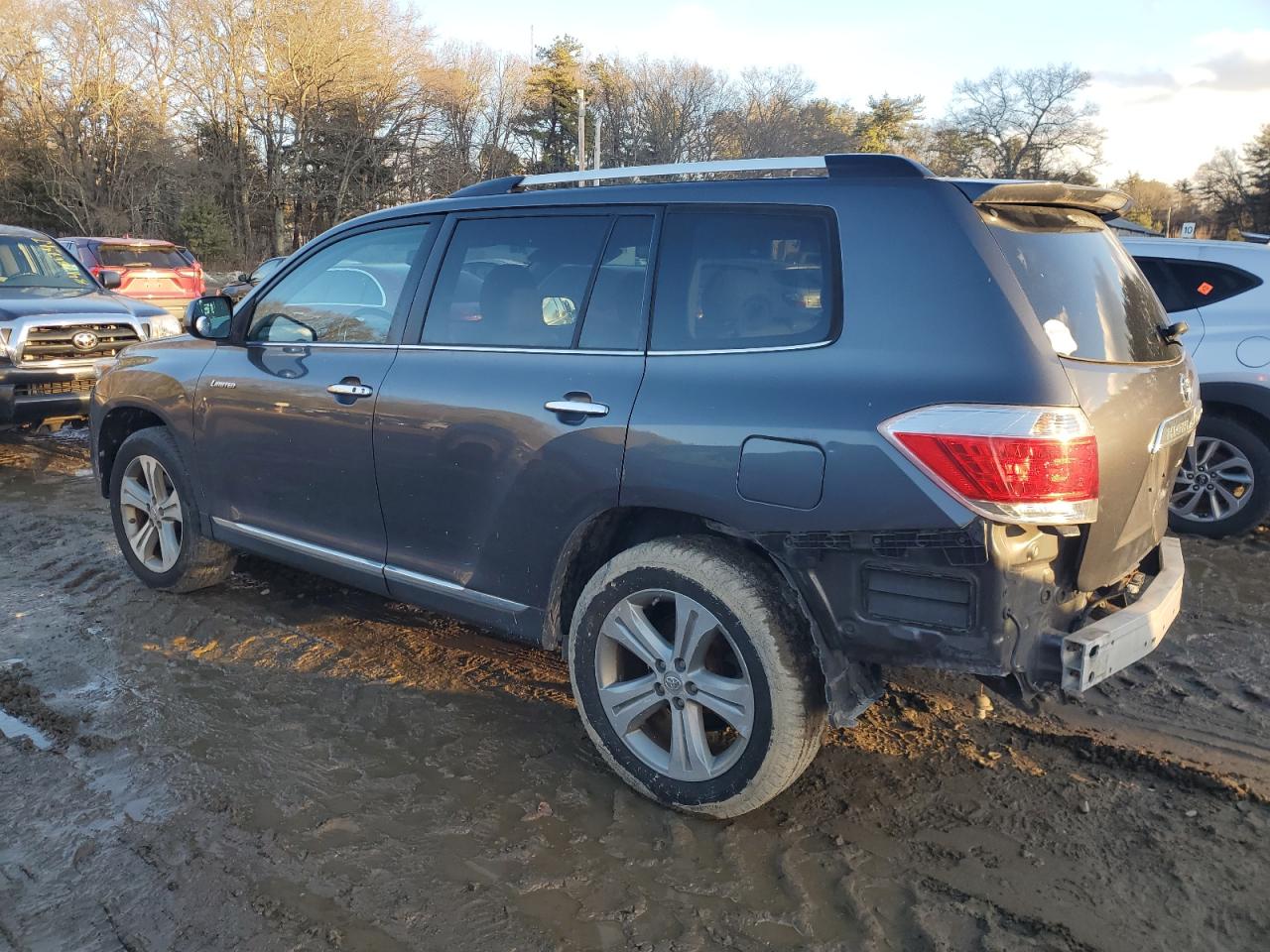 2012 Toyota Highlander VIN 5TDDK3EH8CS112381 Copart auction photo, rear end damage thumbnail 2