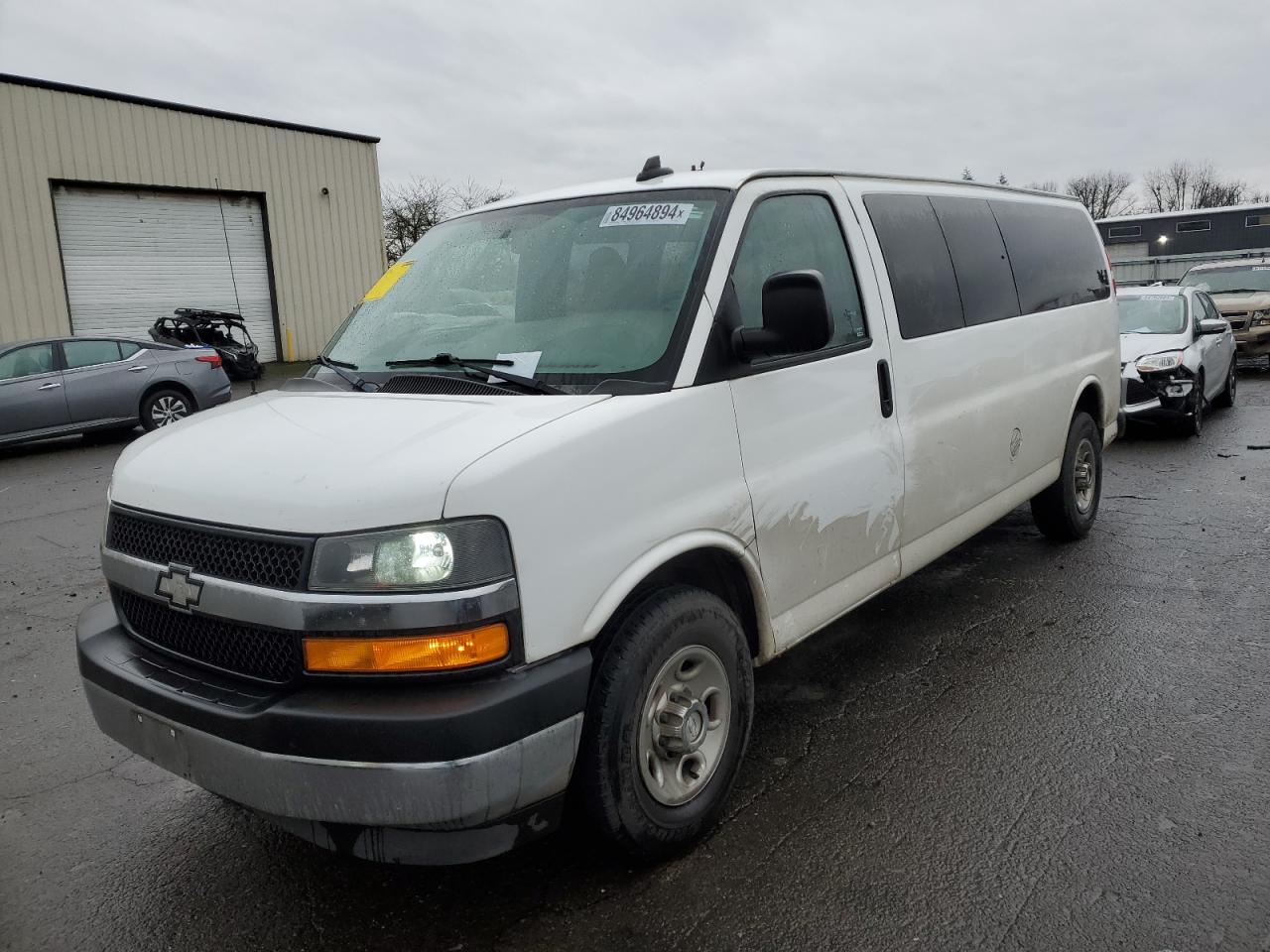 2018 Chevrolet Express VIN 1GAZGPFG1J1252313